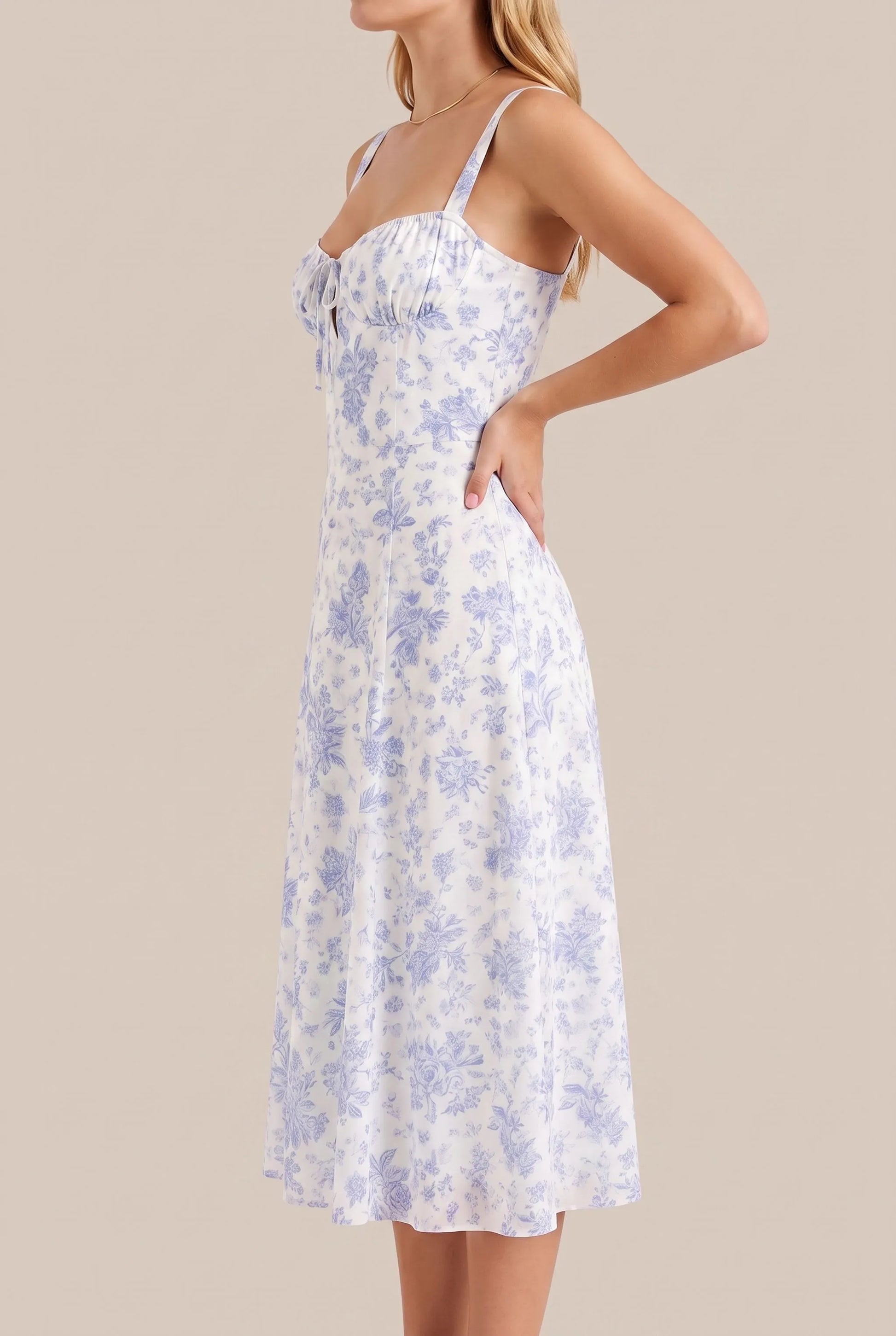 Flowtis | Leichtes Florales Midikleid Für Den Sommer