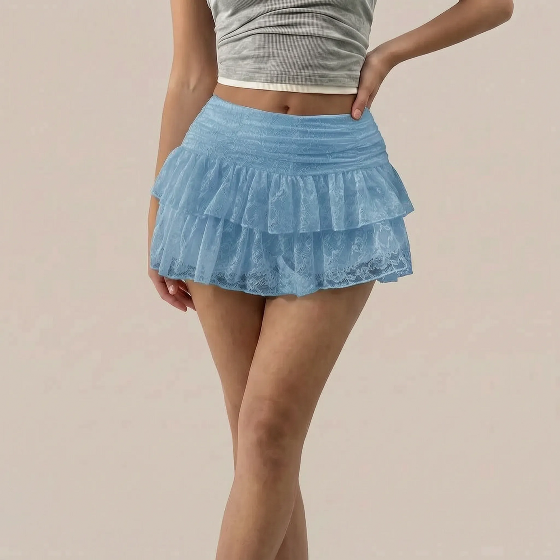 Frivena | Verspielter Weißer Skort Mit Volants