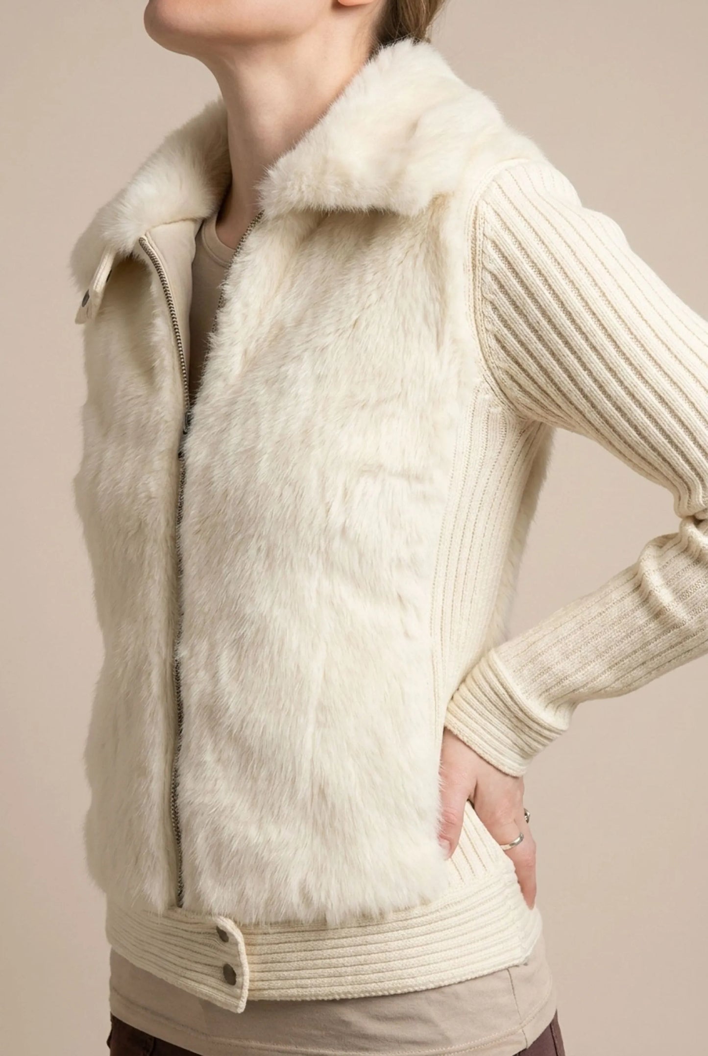 Fuzzara | Kurze Strukturierte Damenstrickjacke