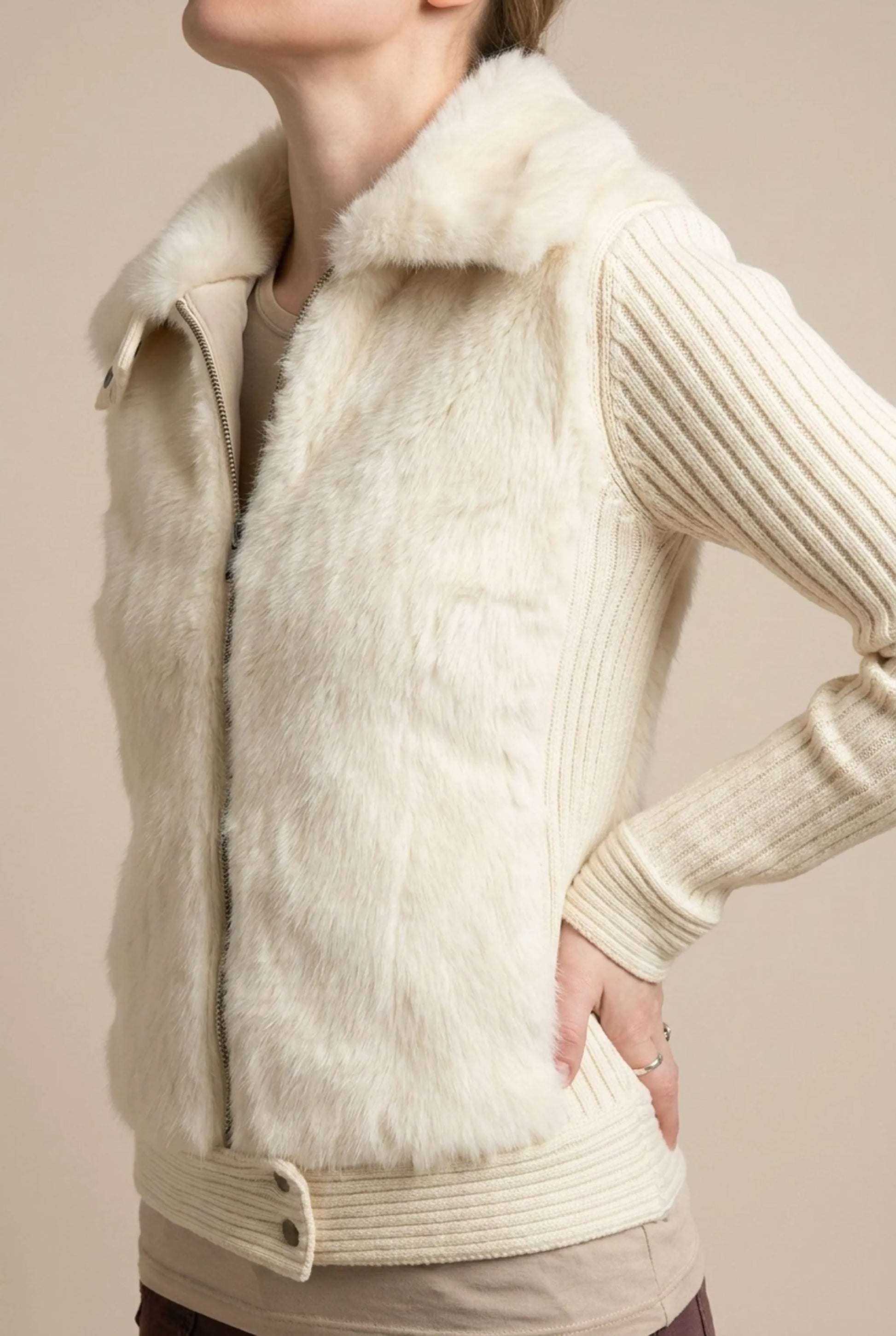 Fuzzara | Kurze Strukturierte Damenstrickjacke