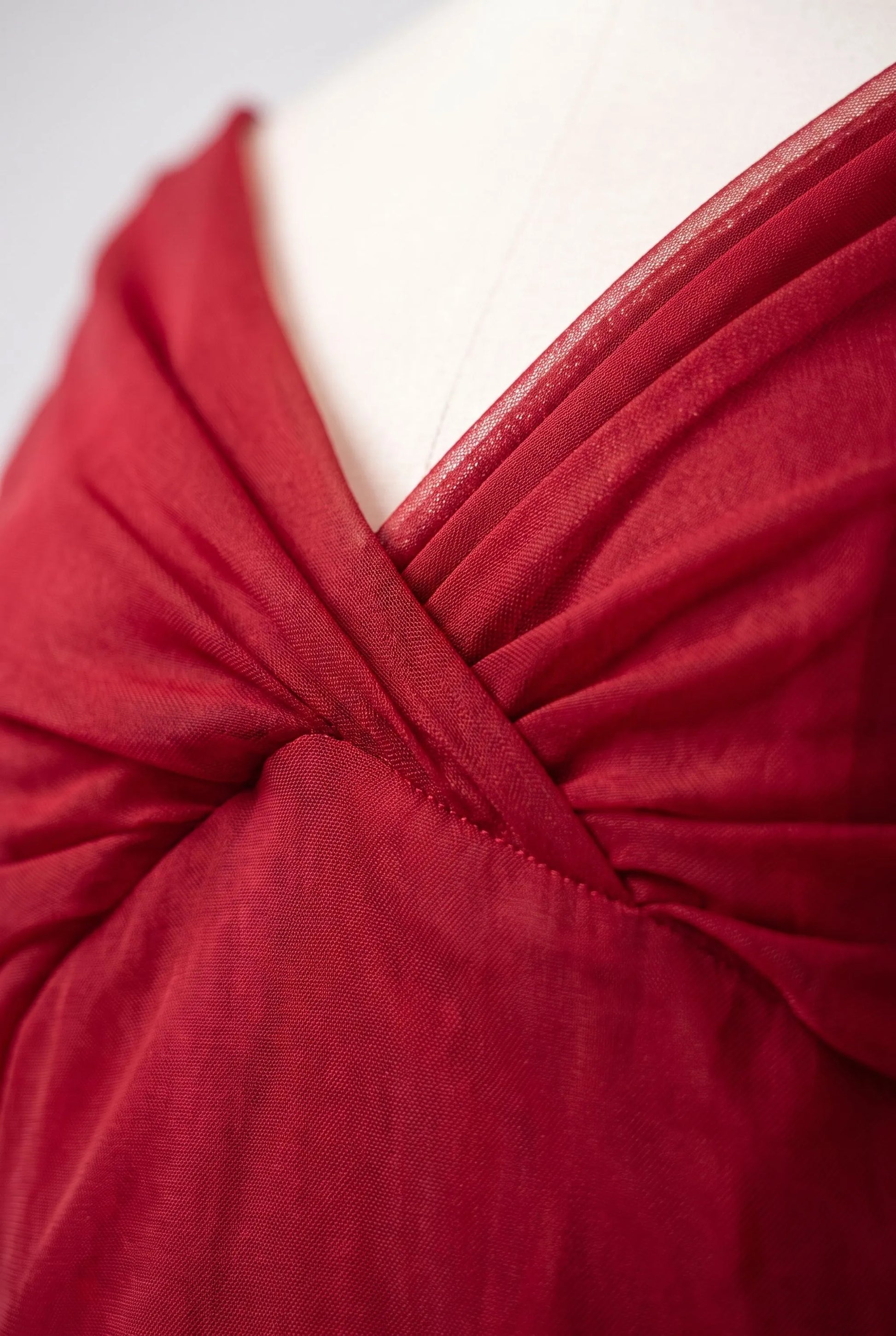 Galaura | Elegantes Maxikleid Mit V-Ausschnitt