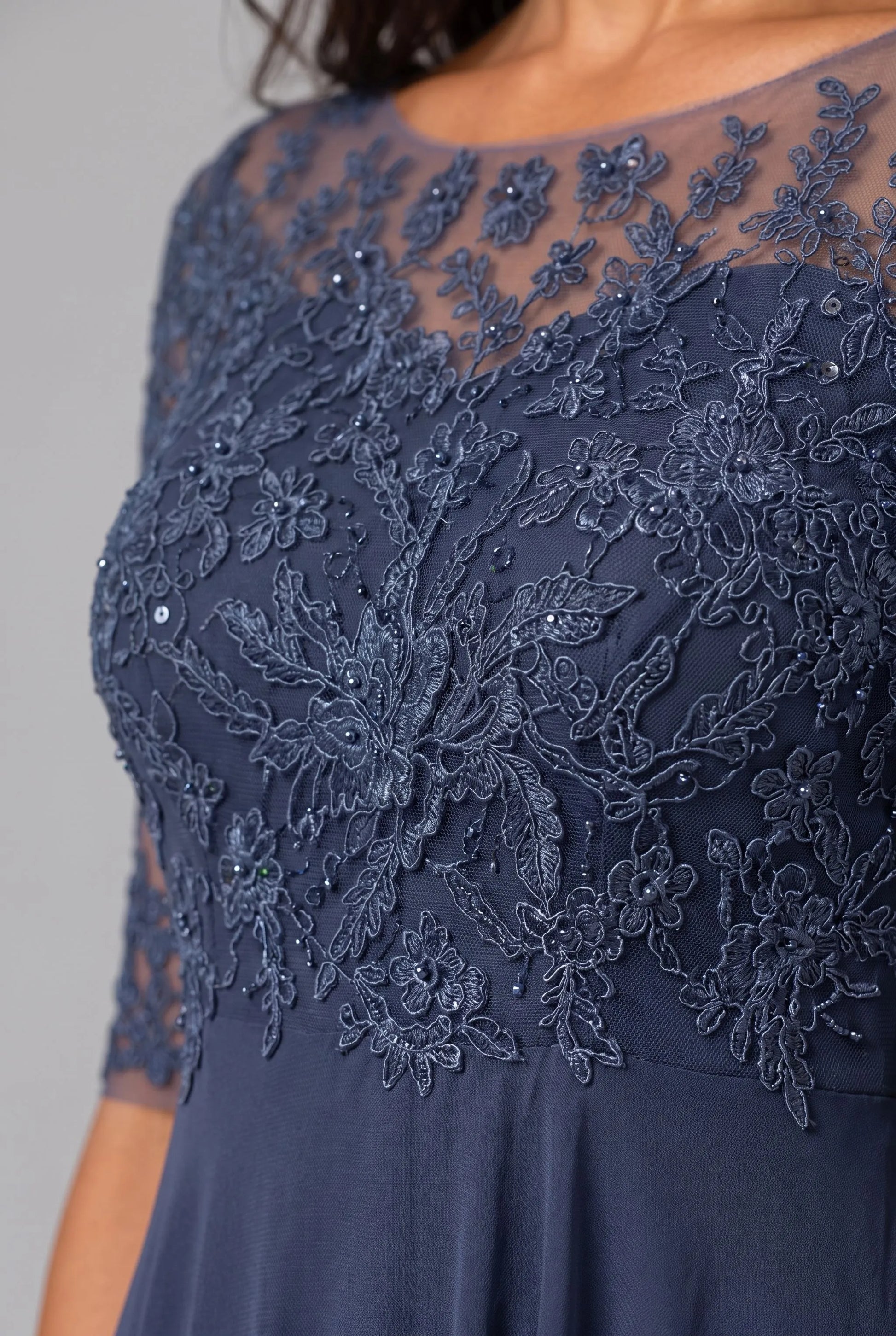 Galissa | Elegantes Dunkelblaues Abendkleid Mit Verzierten Ärmeln