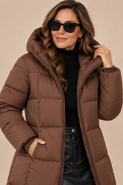 Ismera | Steppjacke Damen mit Kapuze und langem Schnitt