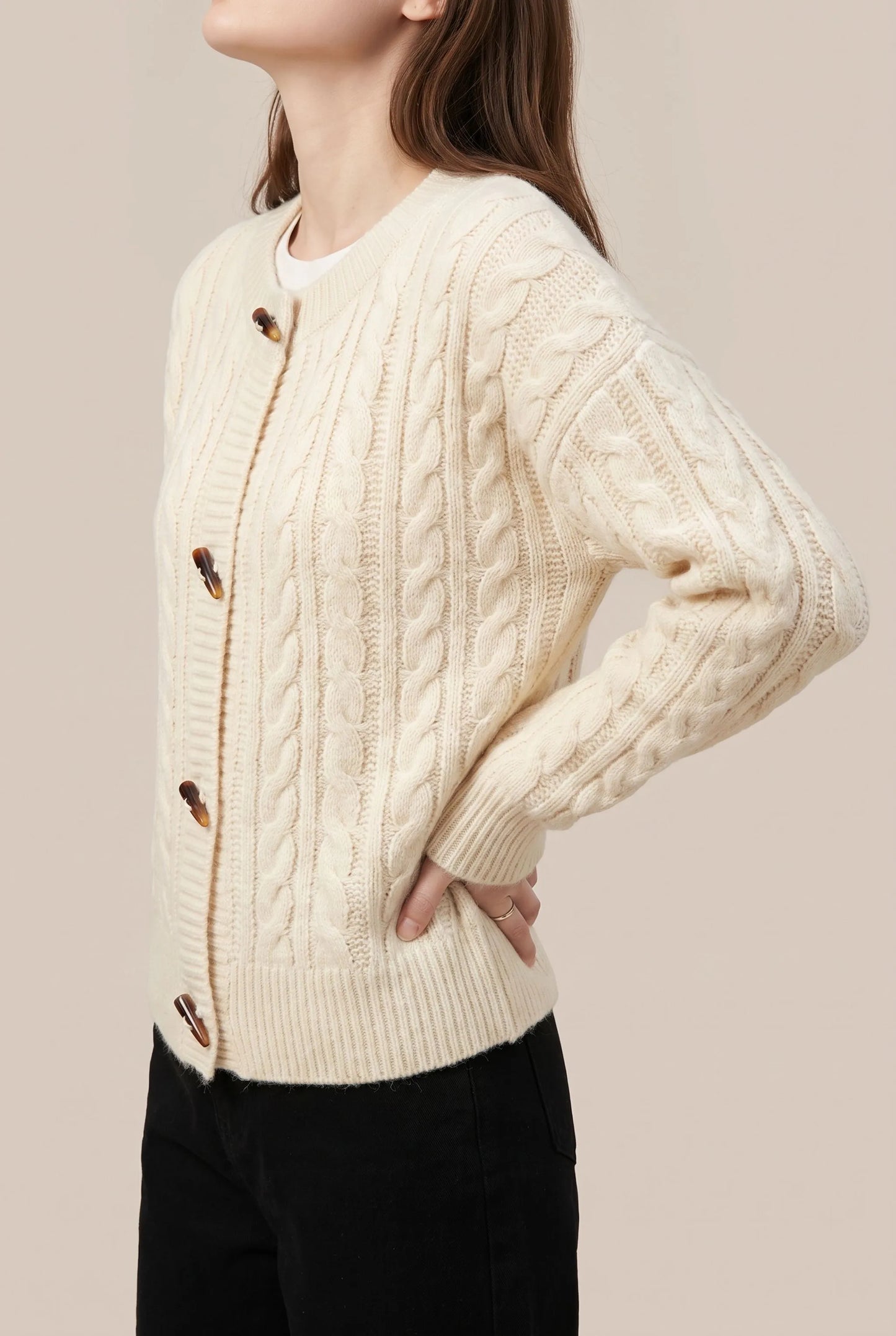 Knitrova | Grob Gestrickte Kurze Strickjacke