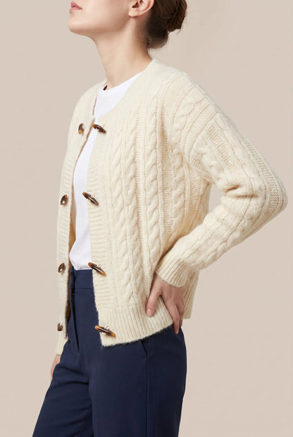 Knitrova | Grob Gestrickte Kurze Strickjacke