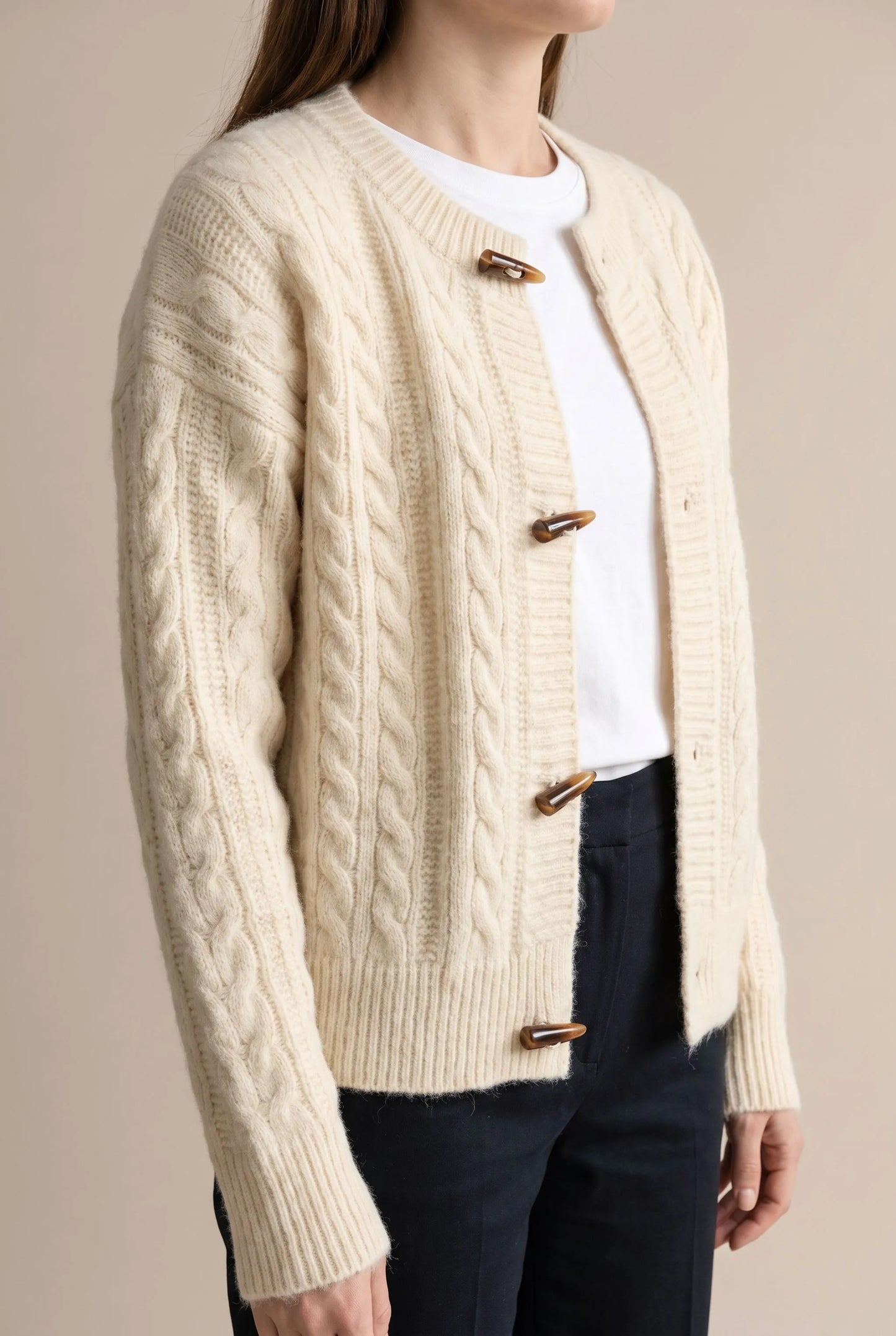 Knitrova | Grob Gestrickte Kurze Strickjacke