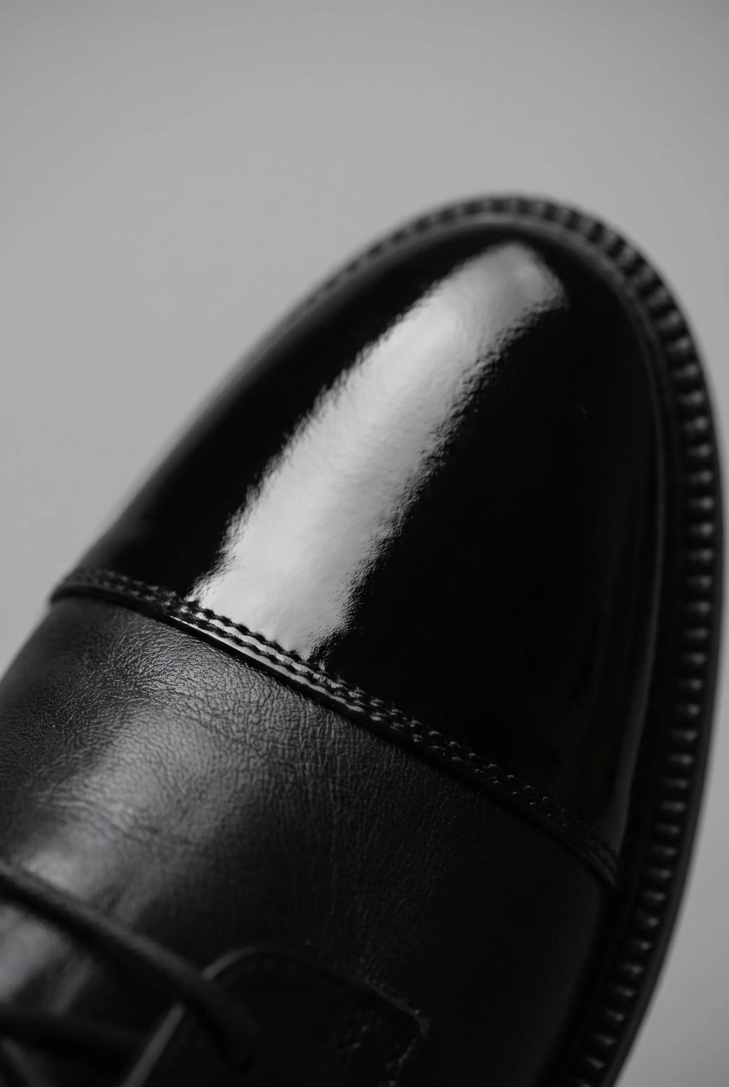 LuminaBoot | Elegante Damen Schnürstiefeletten