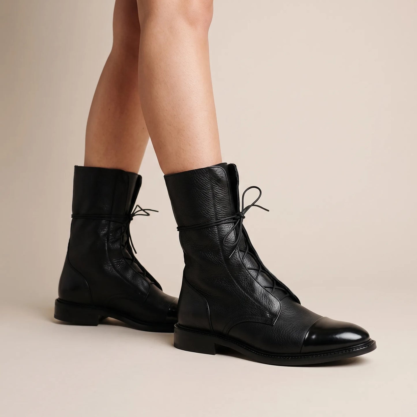 LuminaBoot | Elegante Damen Schnürstiefeletten