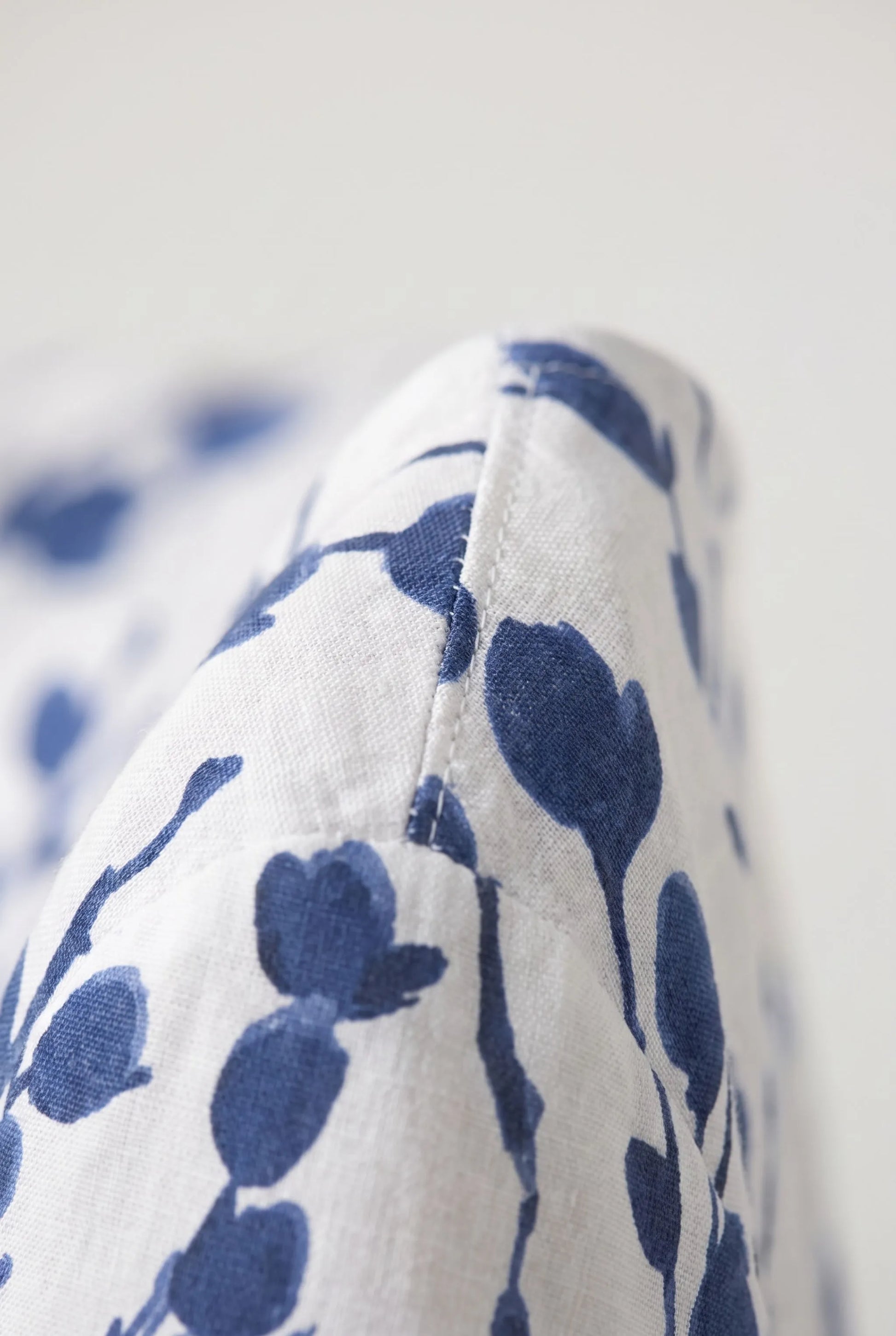 Maveon | Luftiges Midikleid Sommer Mit Floralem Print