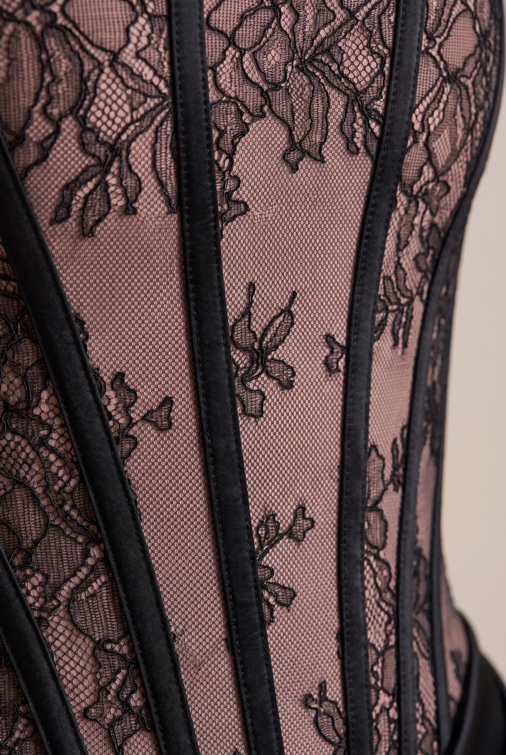 Nocturne | Kurzes Figurbetontes Korsettkleid