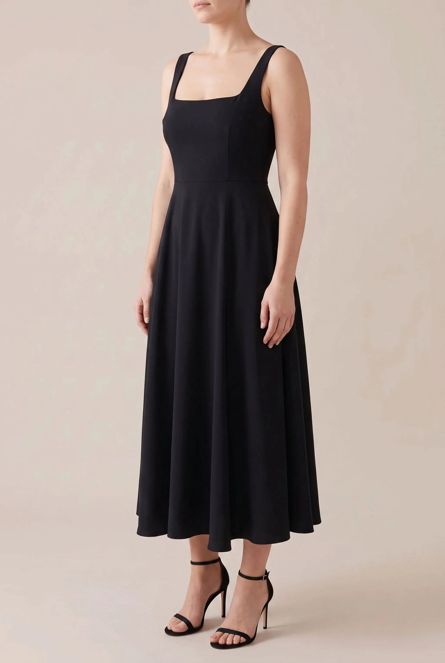 Novara | Ärmelloses Midi-Kleid In A-Linie