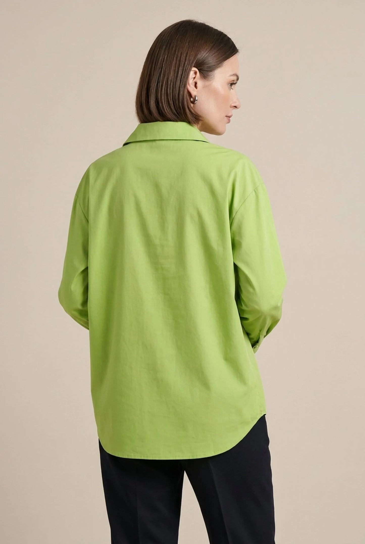 OversizeBlouse | Hellblaue Damenbluse Mit Statement-Knöpfen