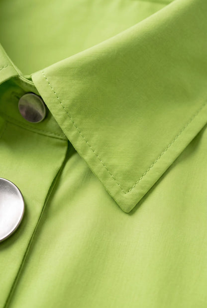OversizeBlouse | Hellblaue Damenbluse Mit Statement-Knöpfen