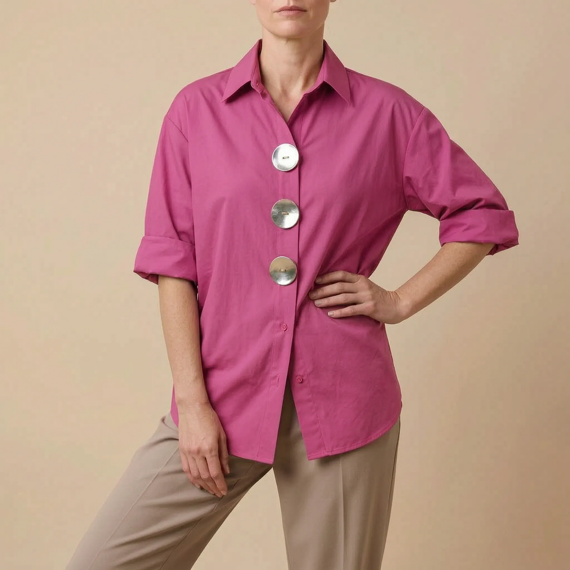 OversizeBlouse | Hellblaue Damenbluse Mit Statement-Knöpfen