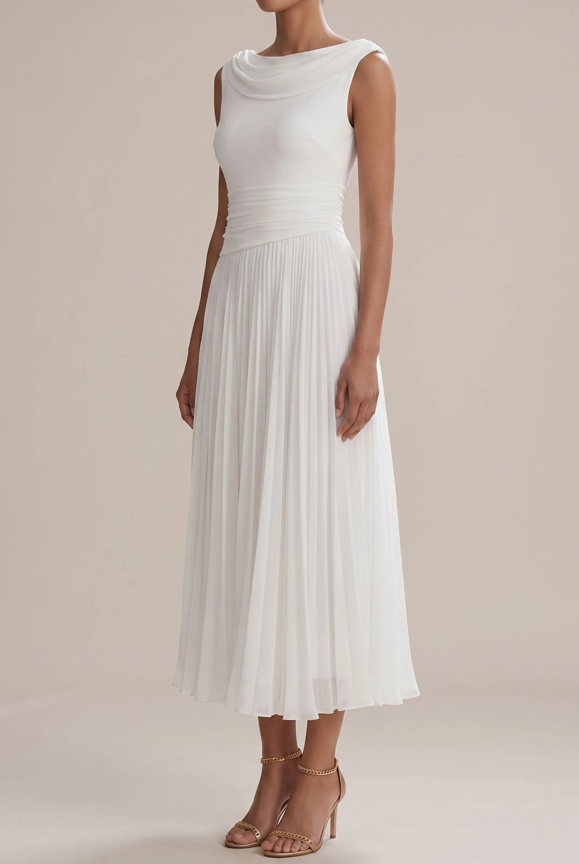 Pleatise | Ärmelloses Plisseekleid In Midilänge