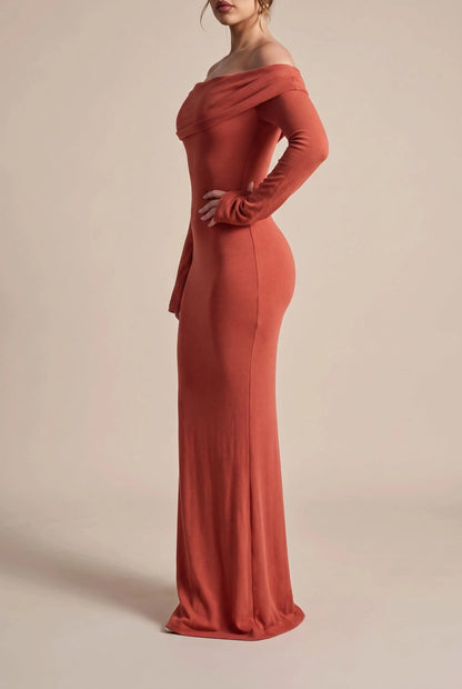 Ravena | Langes Schulterfreies Abendkleid Mit Ärmeln
