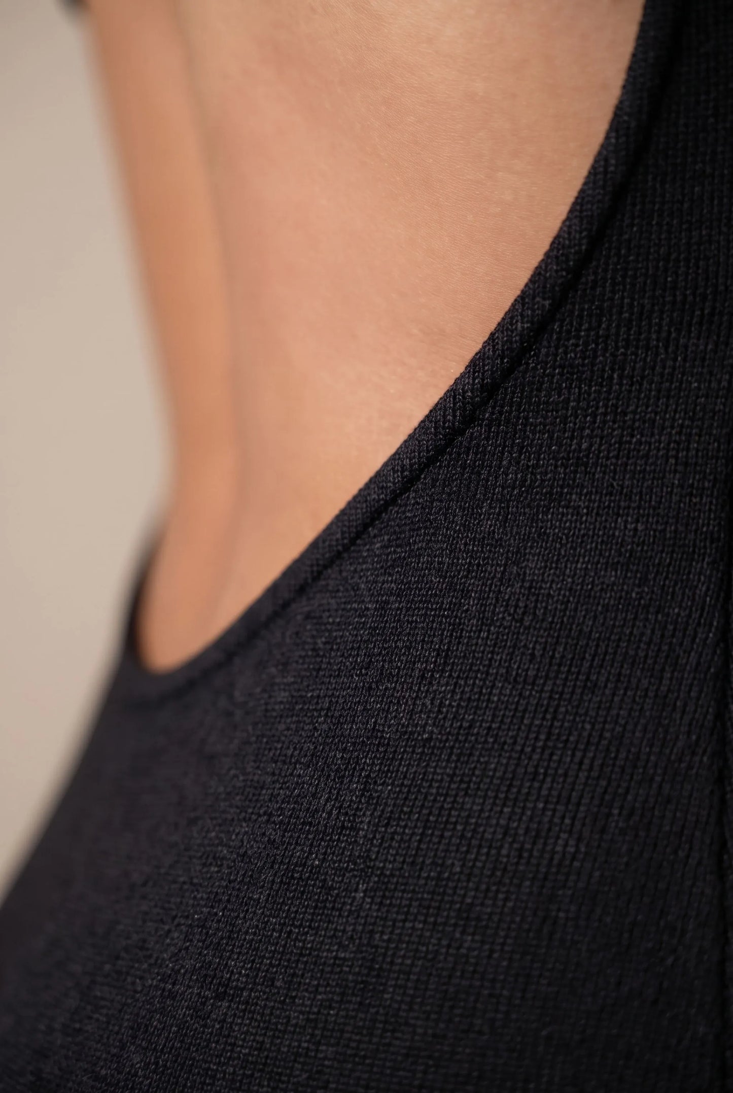 Ravena | Langes Schulterfreies Abendkleid Mit Ärmeln