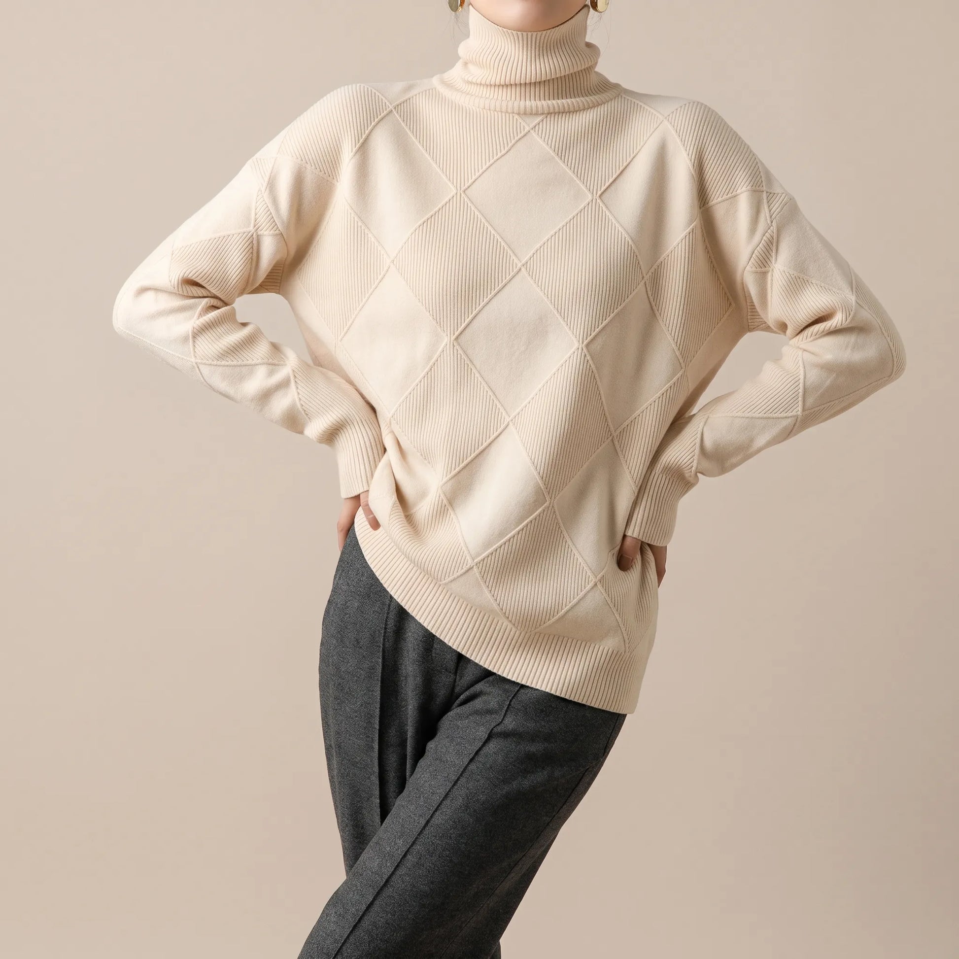 RhombusChic | Lockerer Rollkragenpullover Damen Mit Rautenmuster