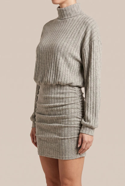 Ruvelia | Körperbetontes Rollkragen Strickkleid Für Damen