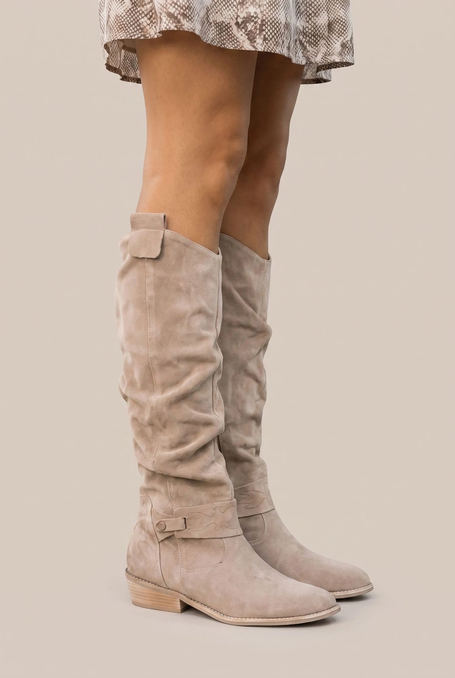 SlouchGait | Flache Damenstiefel Mit Raffung
