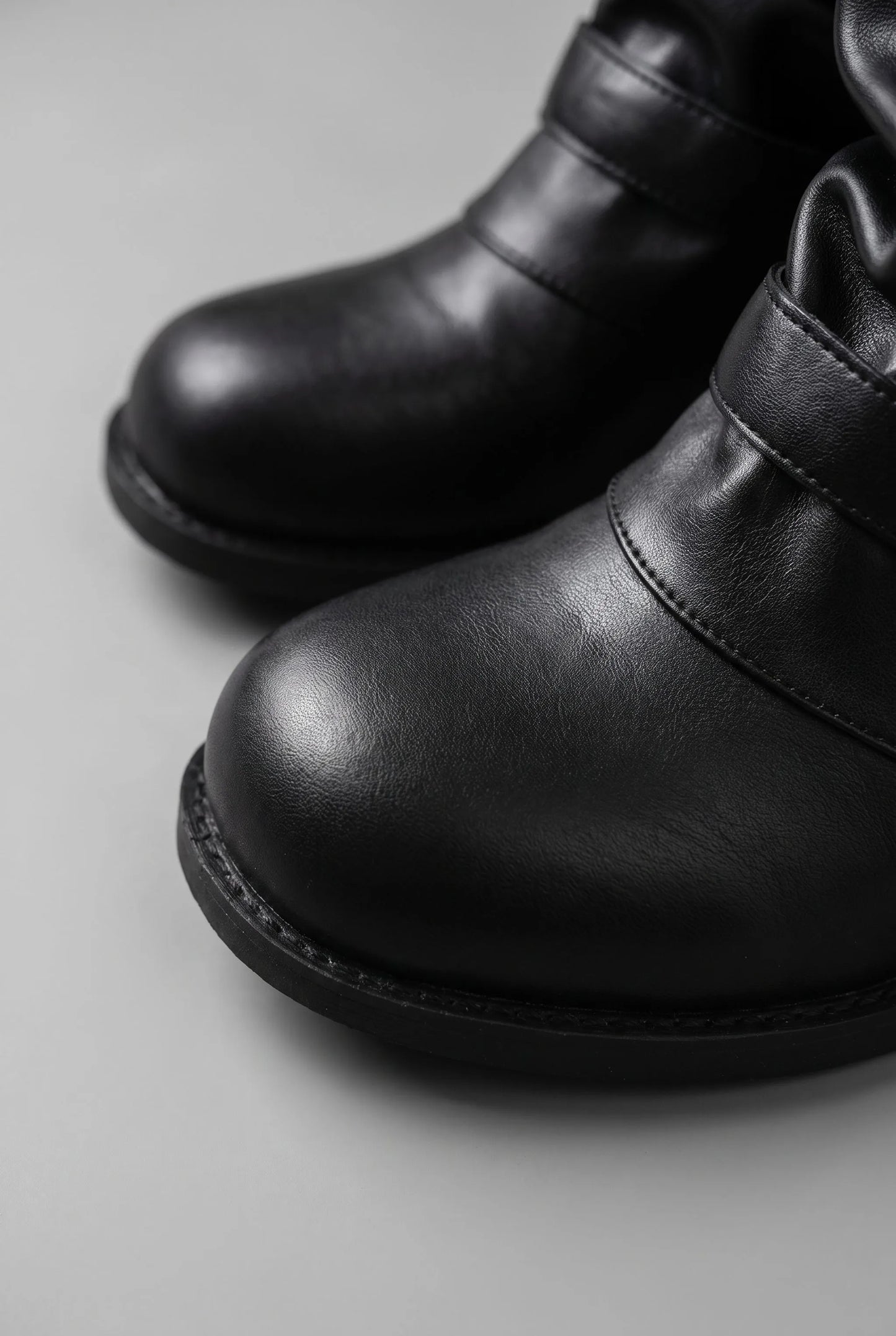 Sloucha | Bequeme Flache Damenstiefel Im Vintage-Look