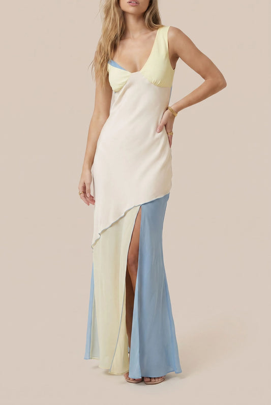 Solenis | Elegantes Maxikleid Mit Asymmetrischem Ausschnitt