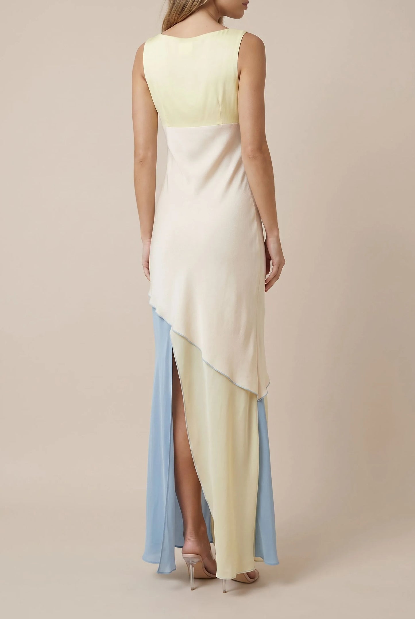 Solenis | Elegantes Maxikleid Mit Asymmetrischem Ausschnitt