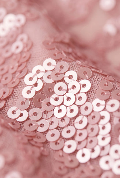 Sparklyn | Figurbetontes Schimmerndes Minikleid