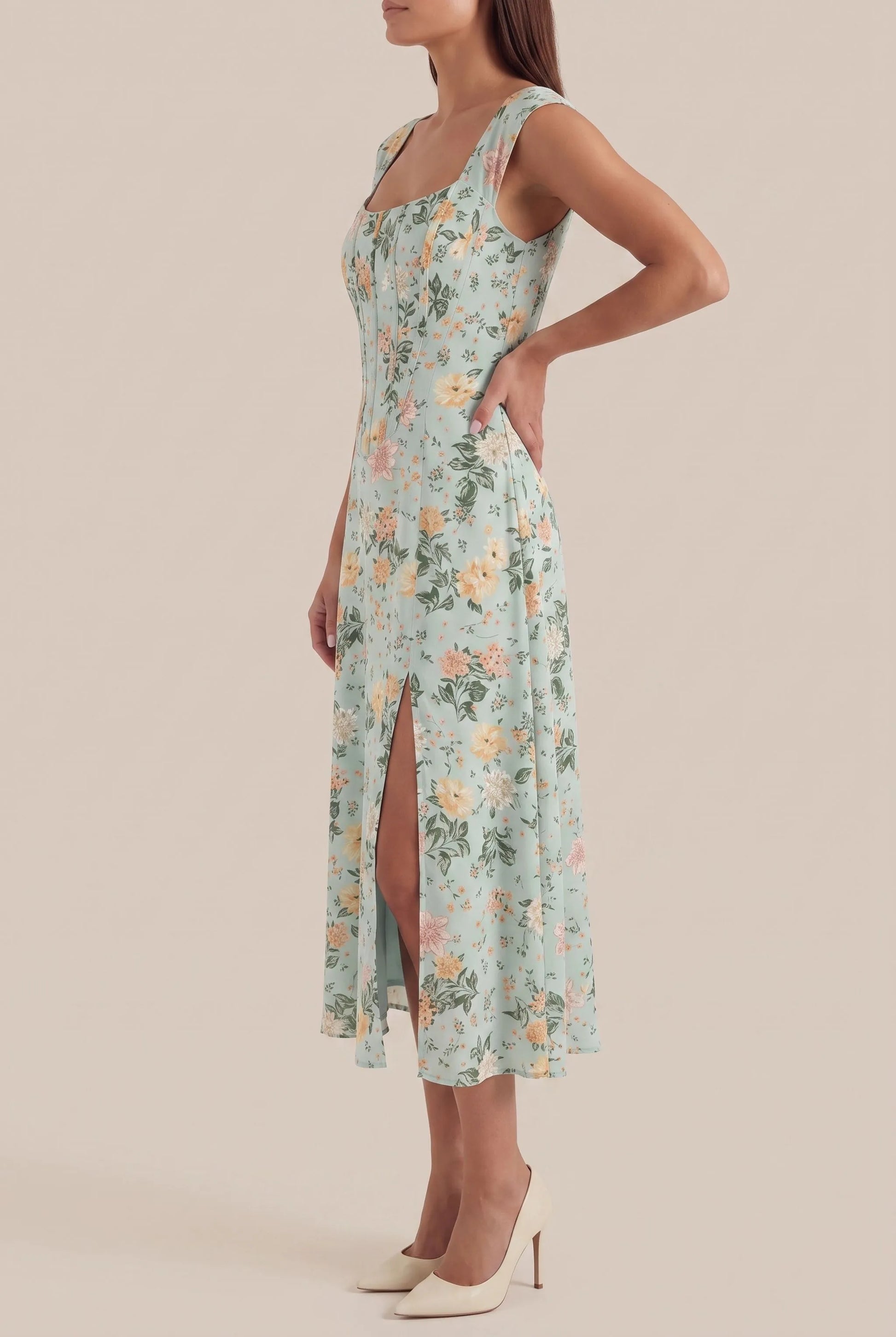 Sumira | Florales Midi-Kleid In A-Linie