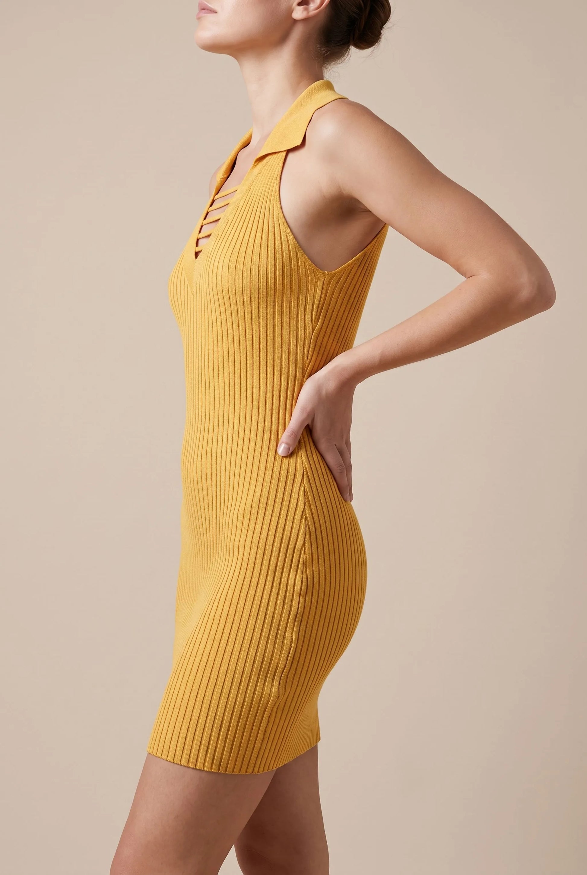 SunShape | Kurzes Figurbetontes Strickkleid