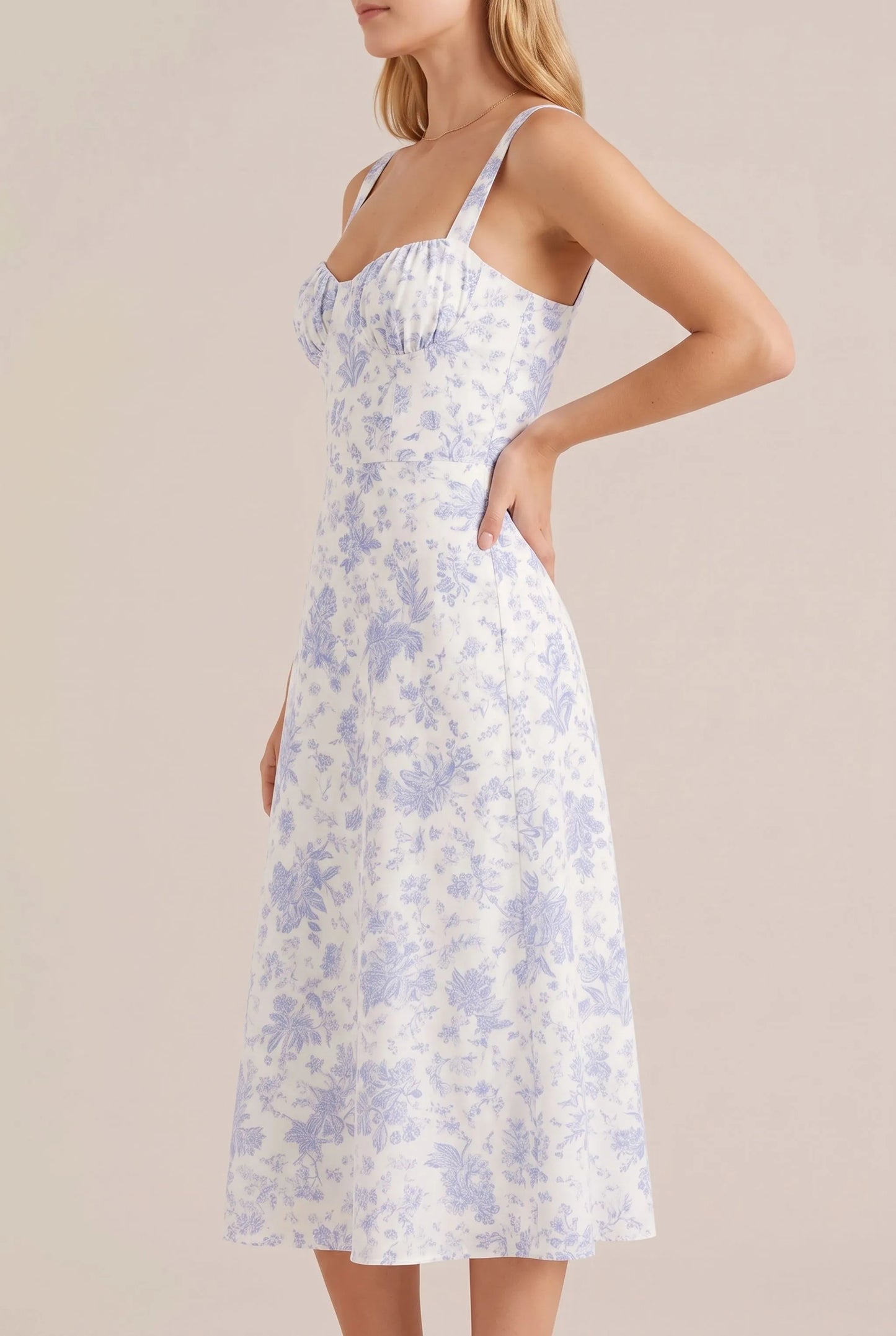 Sunvail | Sommerliches Trägerkleid Mit Blumenmuster