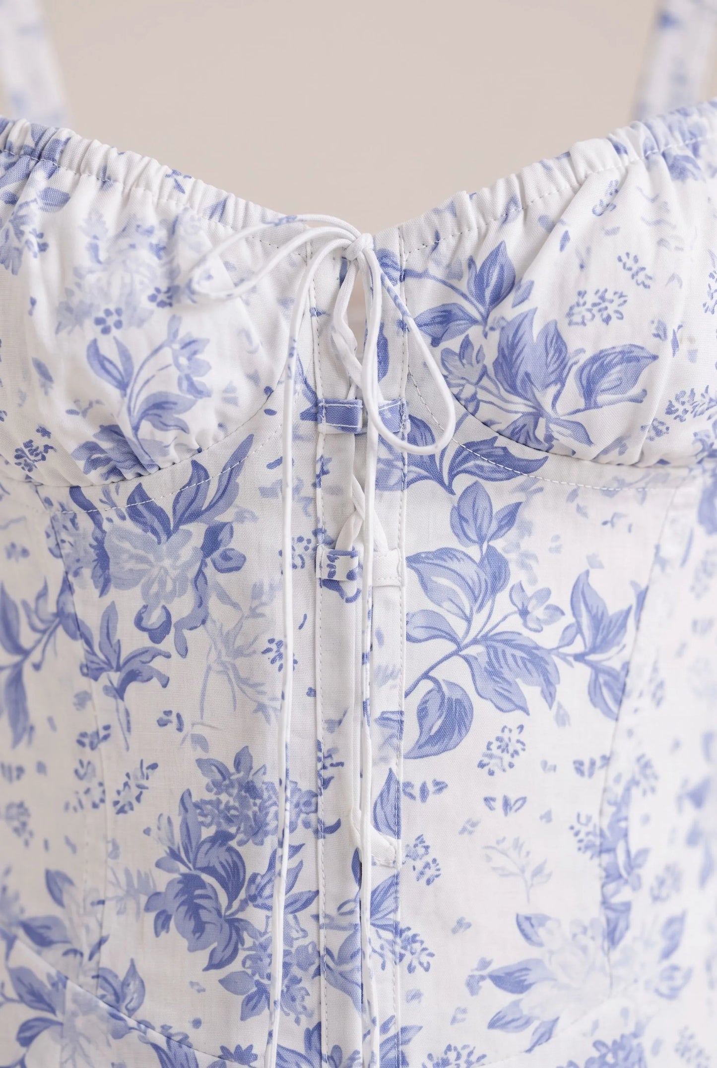 Sunvail | Sommerliches Trägerkleid Mit Blumenmuster