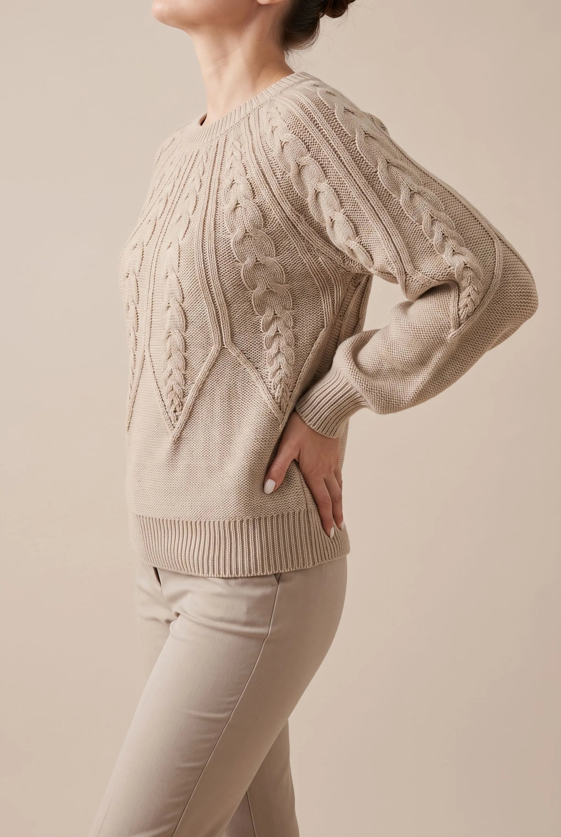 Sweaterly | Eleganter Damenpullover Mit Zopfmuster