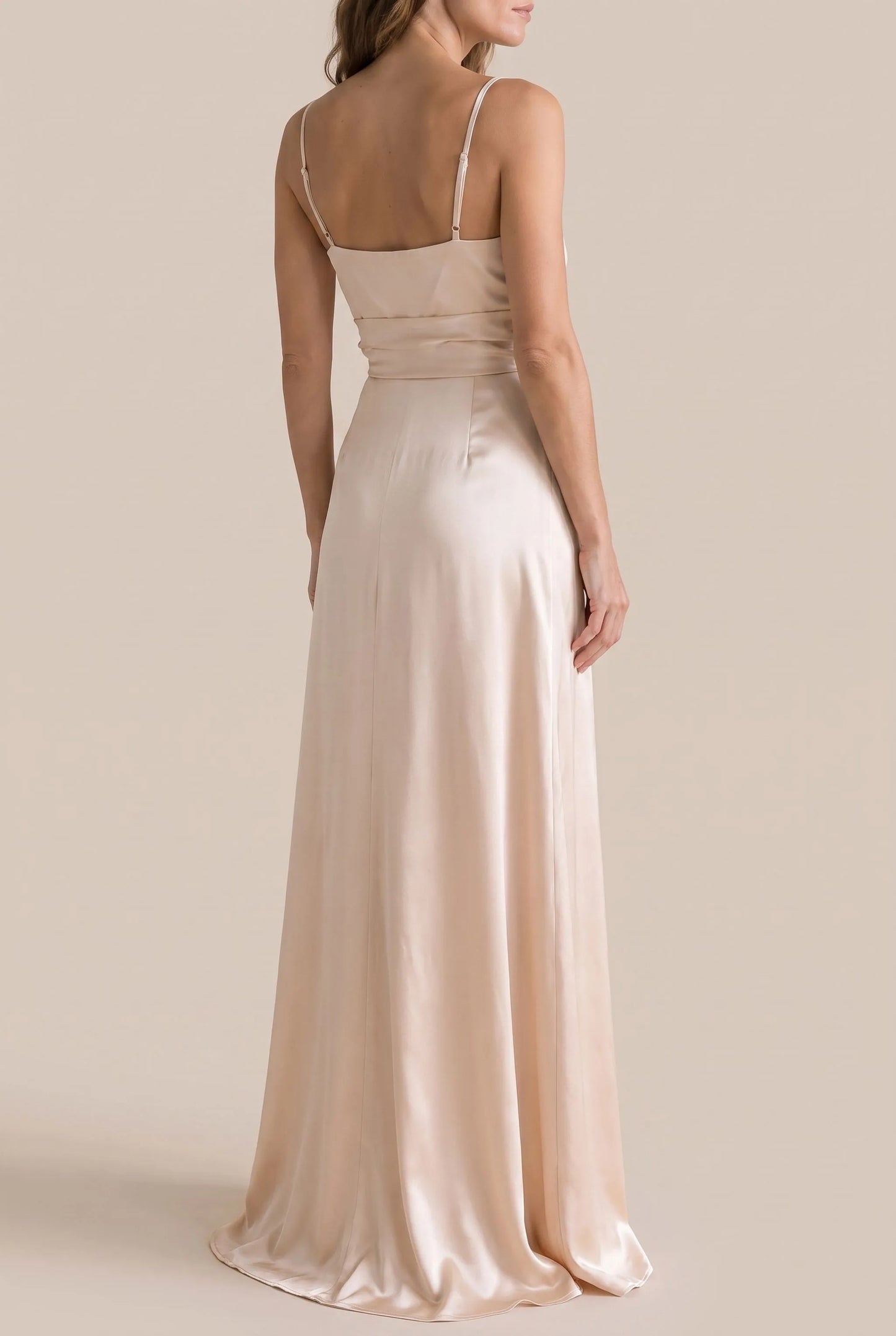 Sylvane | Langes Fließendes Abendkleid Mit Beinschlitz