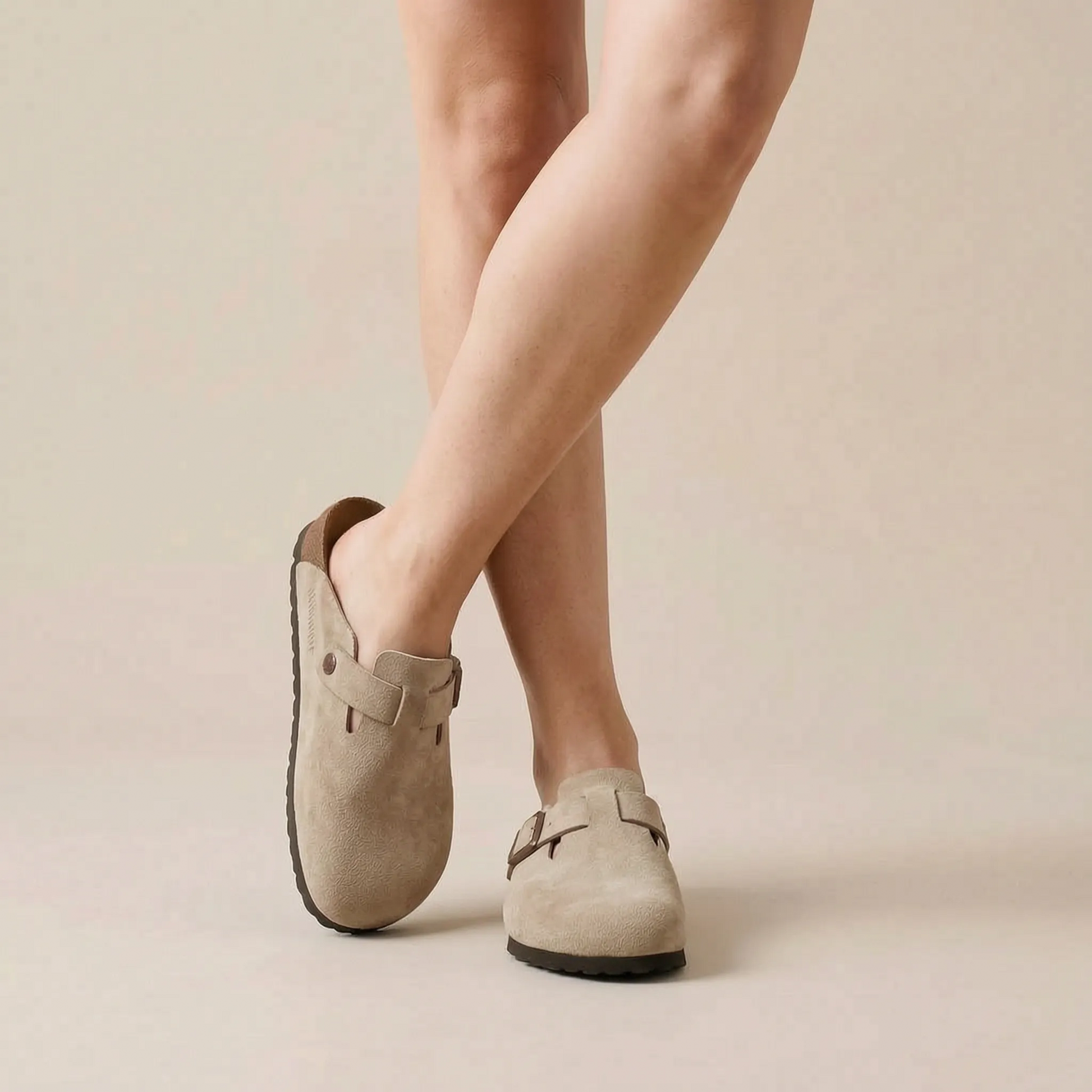 Treado | Geschlossene Clogs Mit Verstellbarer Riemenschnalle