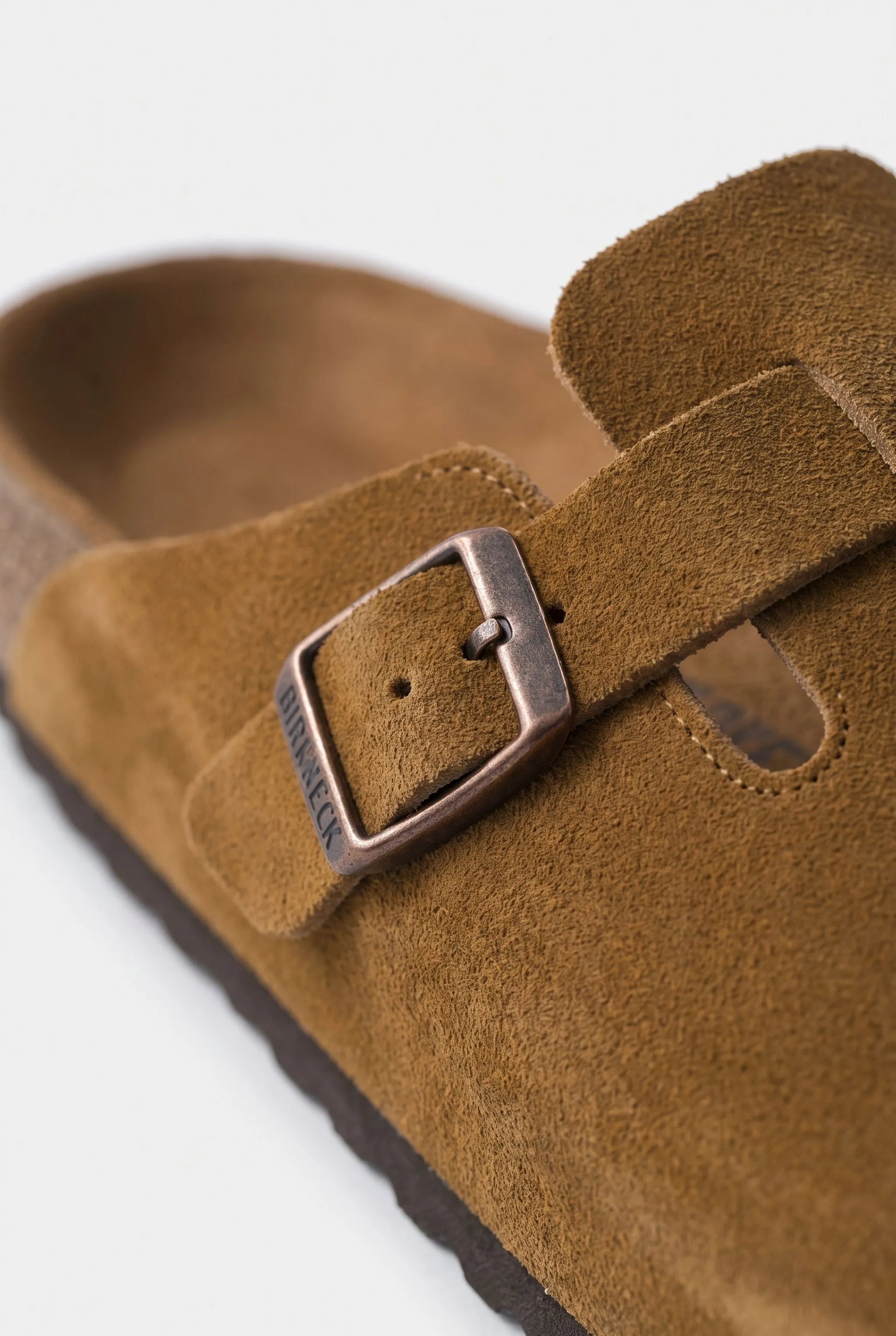 Treado | Geschlossene Clogs Mit Verstellbarer Riemenschnalle