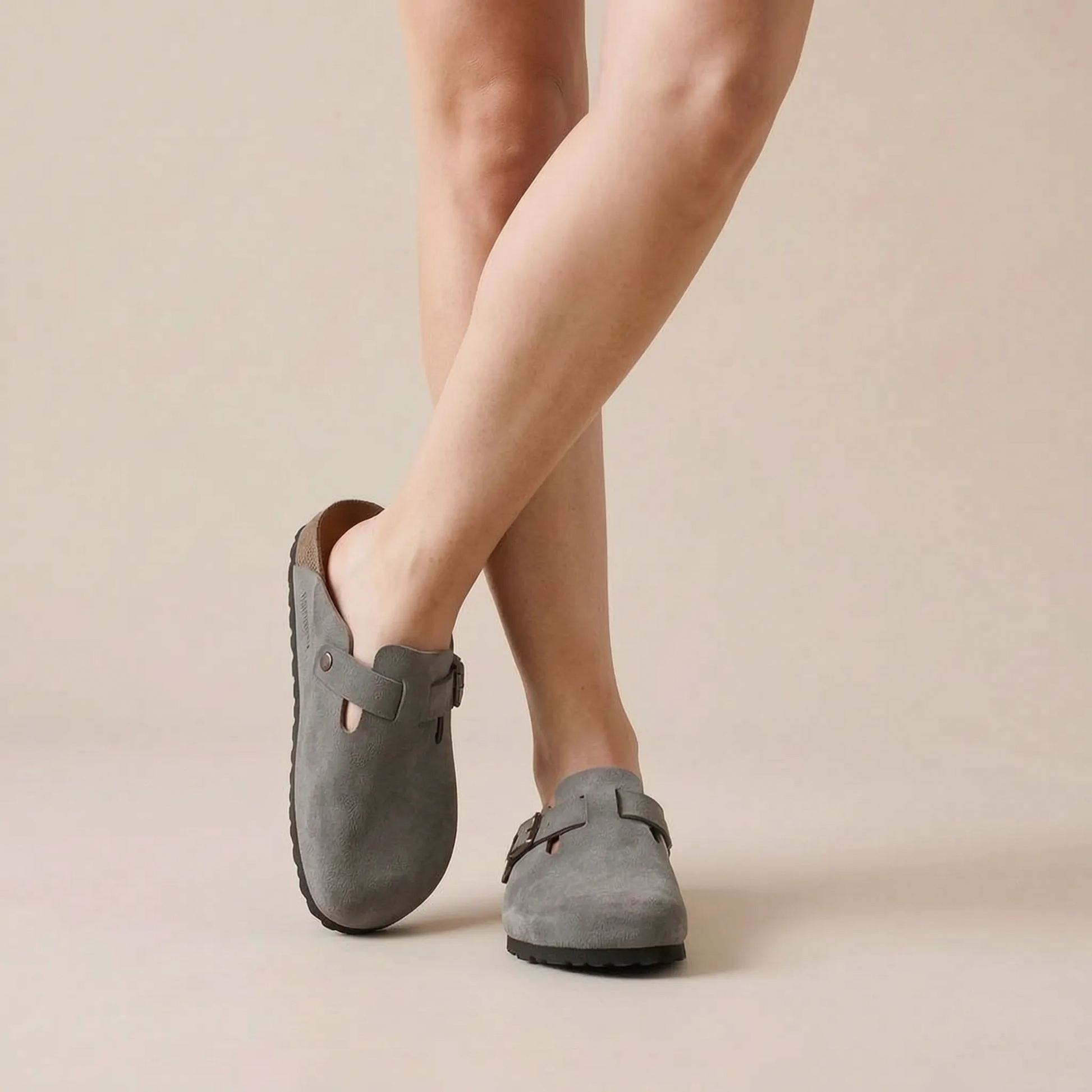 Treado | Geschlossene Clogs Mit Verstellbarer Riemenschnalle