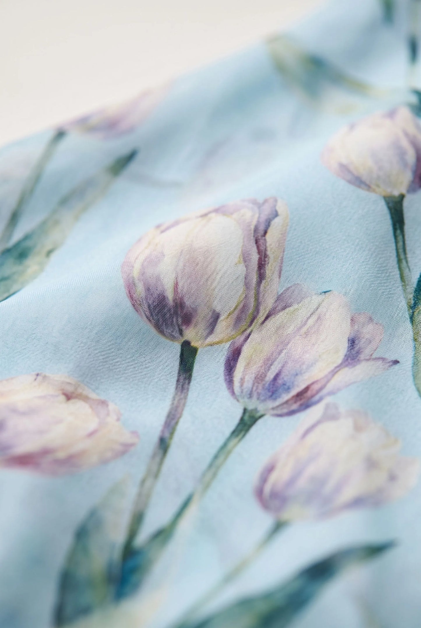 Tulania | Bodenlanges Abendkleid Mit Tiefem V-Ausschnitt