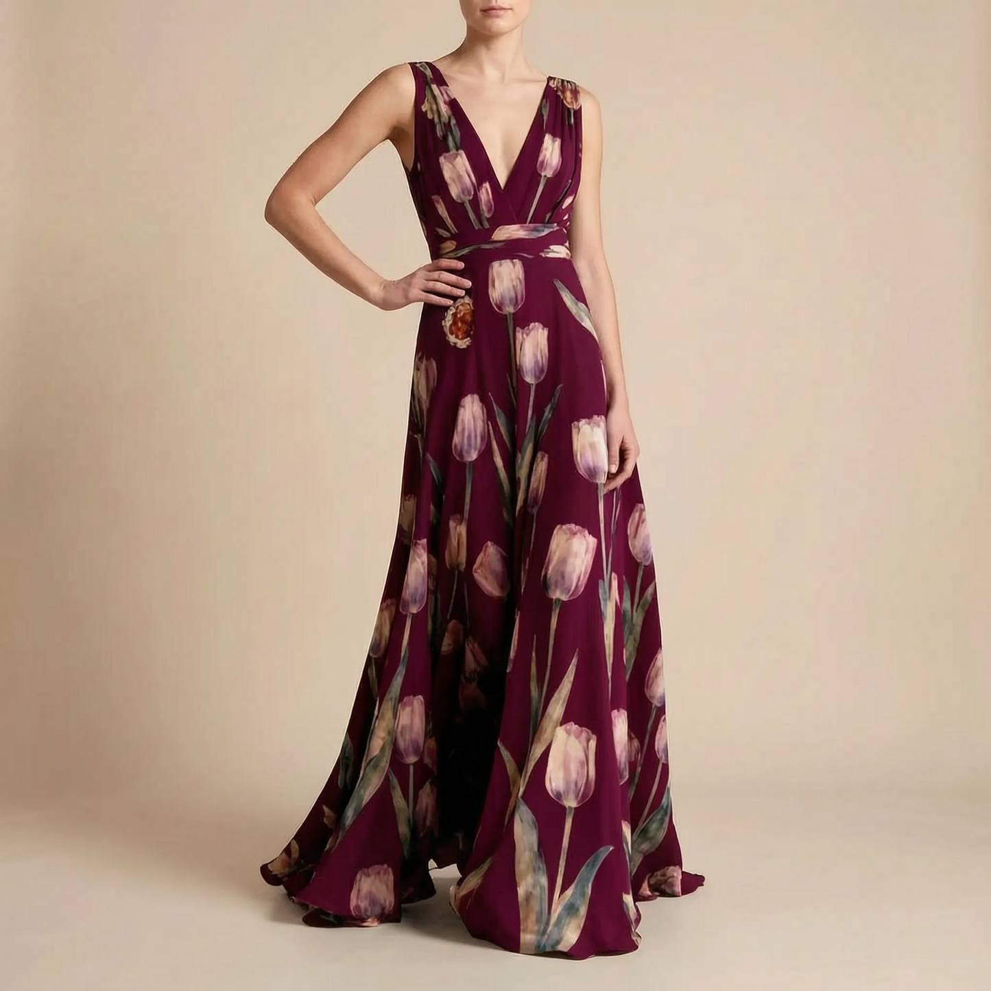 Tulania | Bodenlanges Abendkleid Mit Tiefem V-Ausschnitt