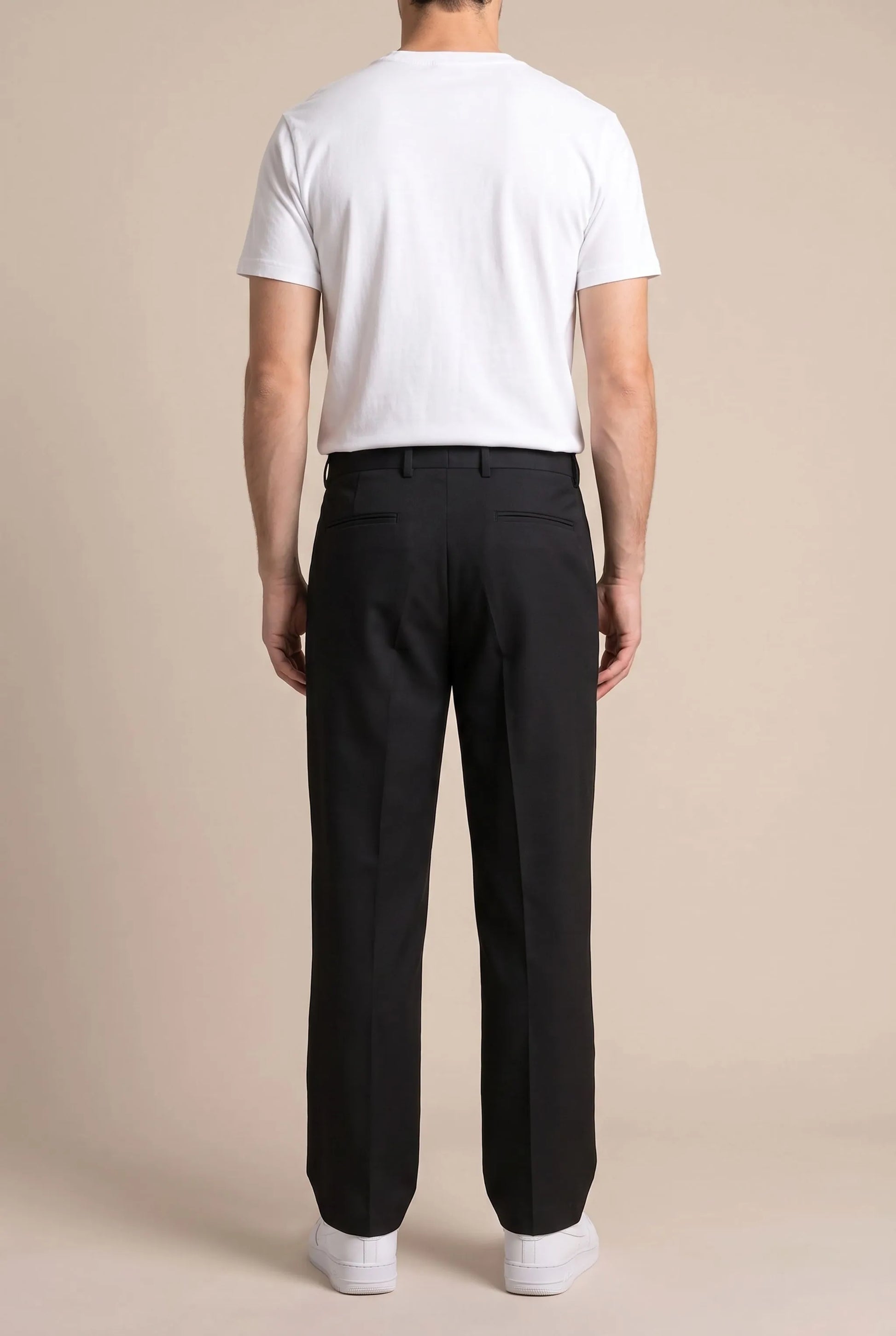 UrbanoPant | Moderne Weite Stoffhose