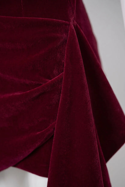 Valuria | Trägerloses Asymmetrisches Minikleid
