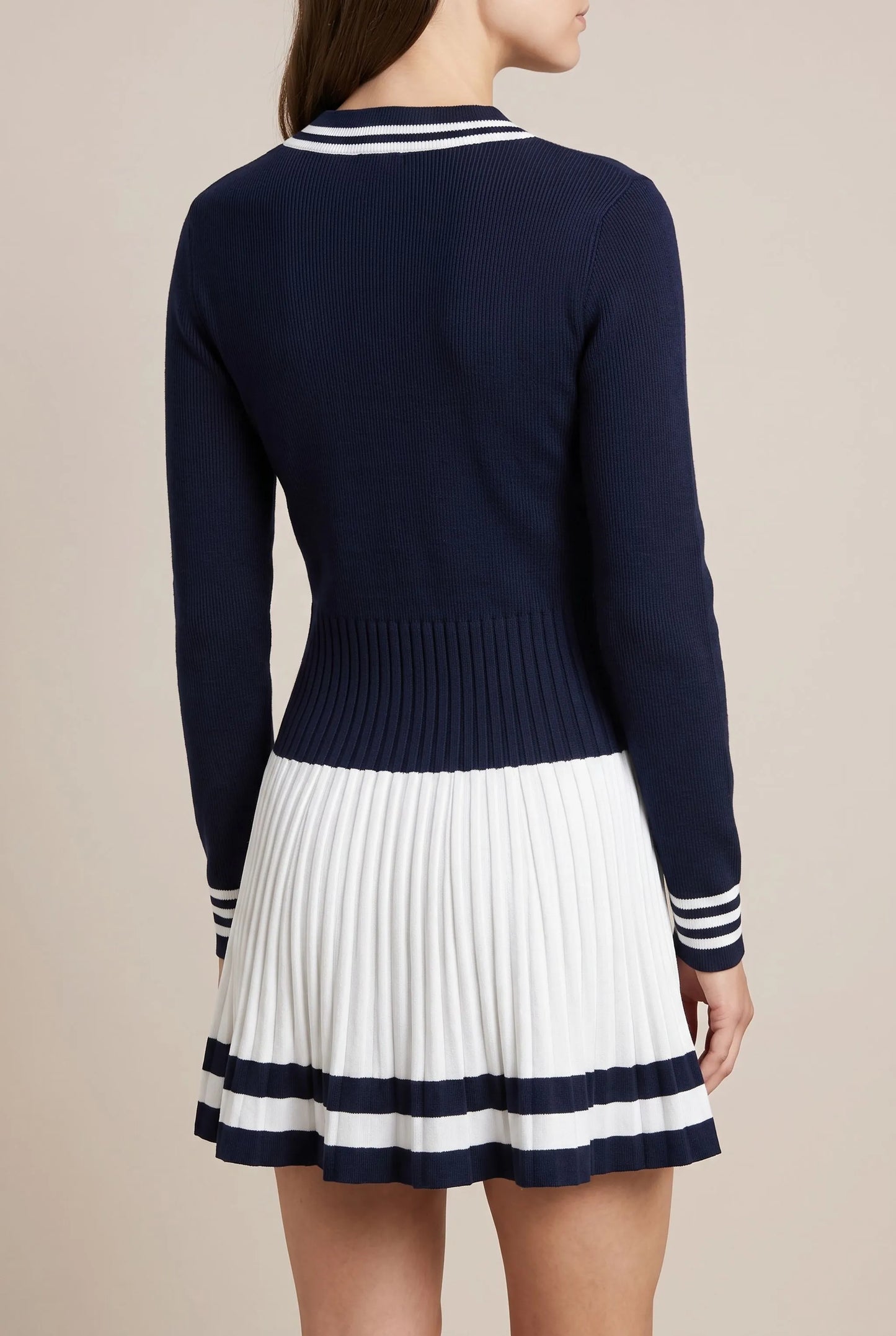 Vellire | Zweifarbiges A-Linien-Strickkleid