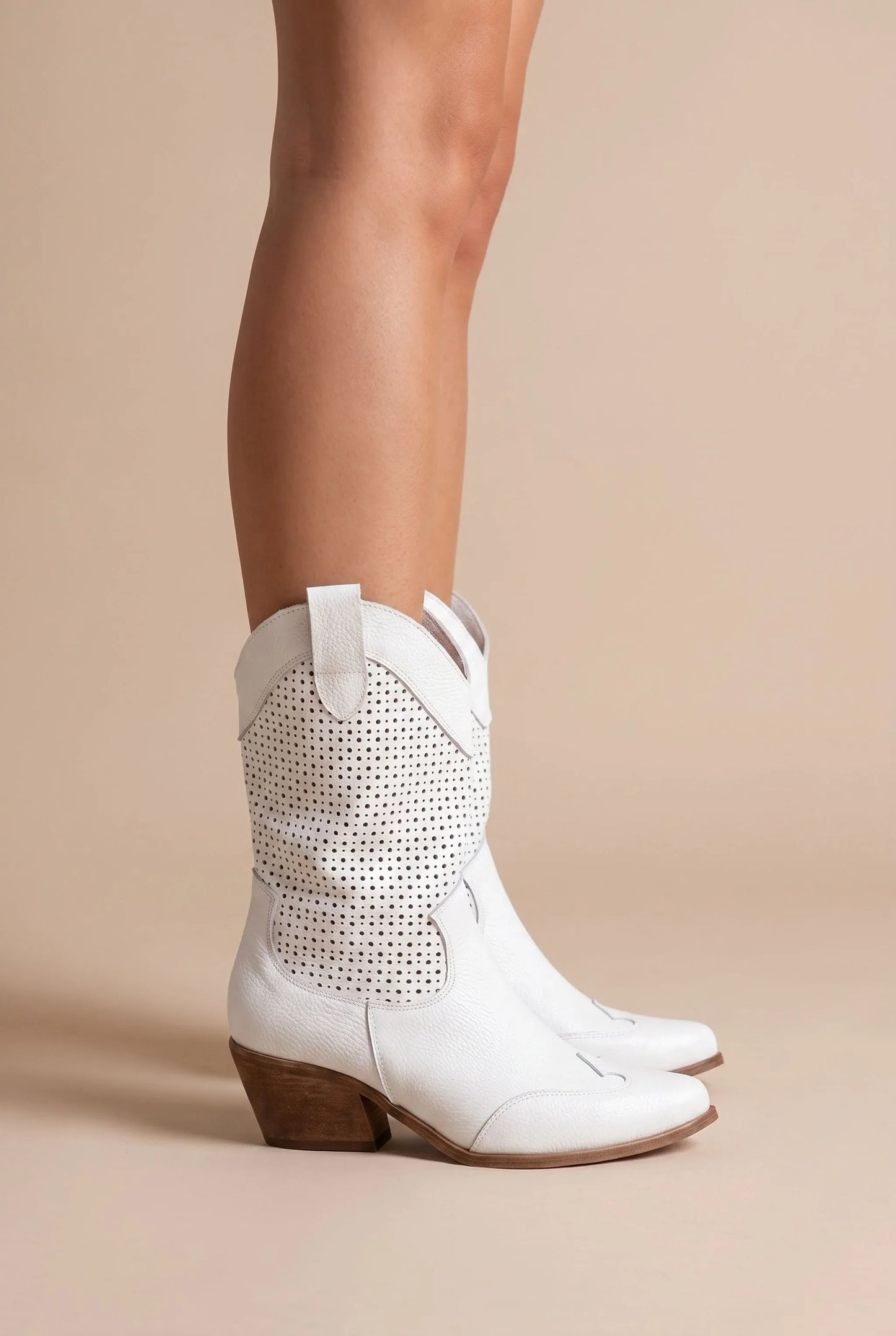 Ventora | Weiße Perforierte Cowboystiefel