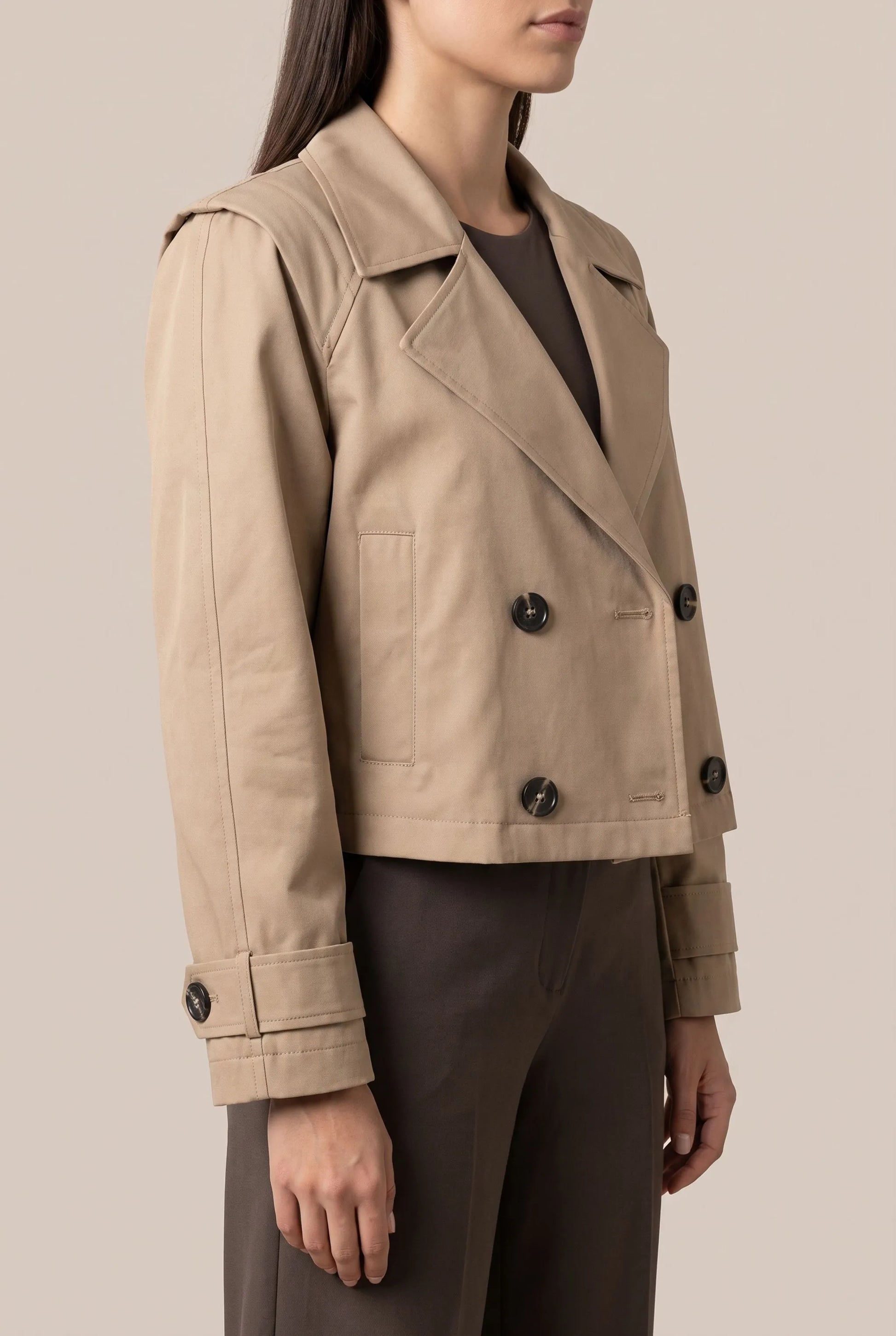 VintaCoat | Kurzer Doppelreihiger Trenchcoat