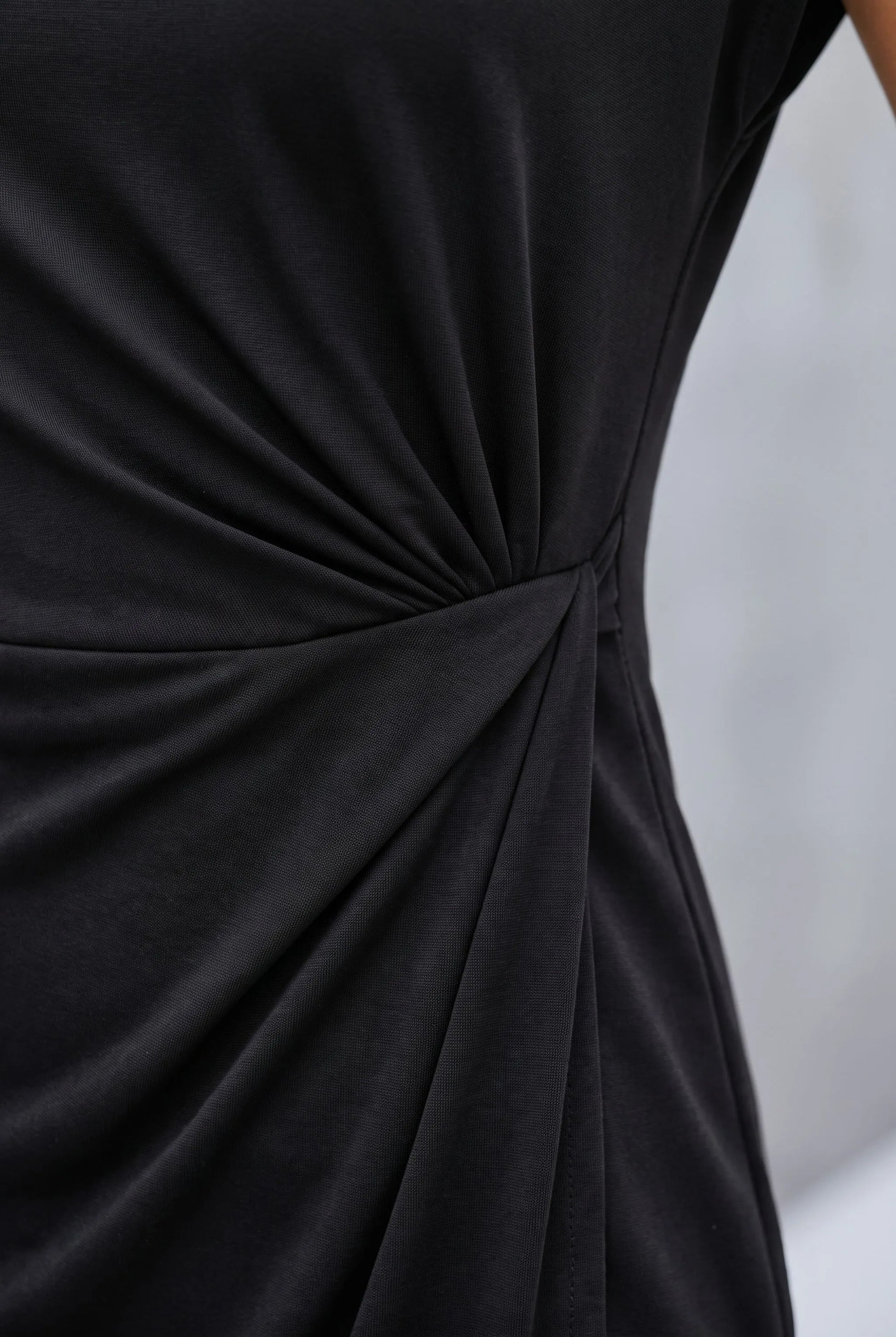 Vintessa | Schlichtes Midikleid Mit Ärmeln
