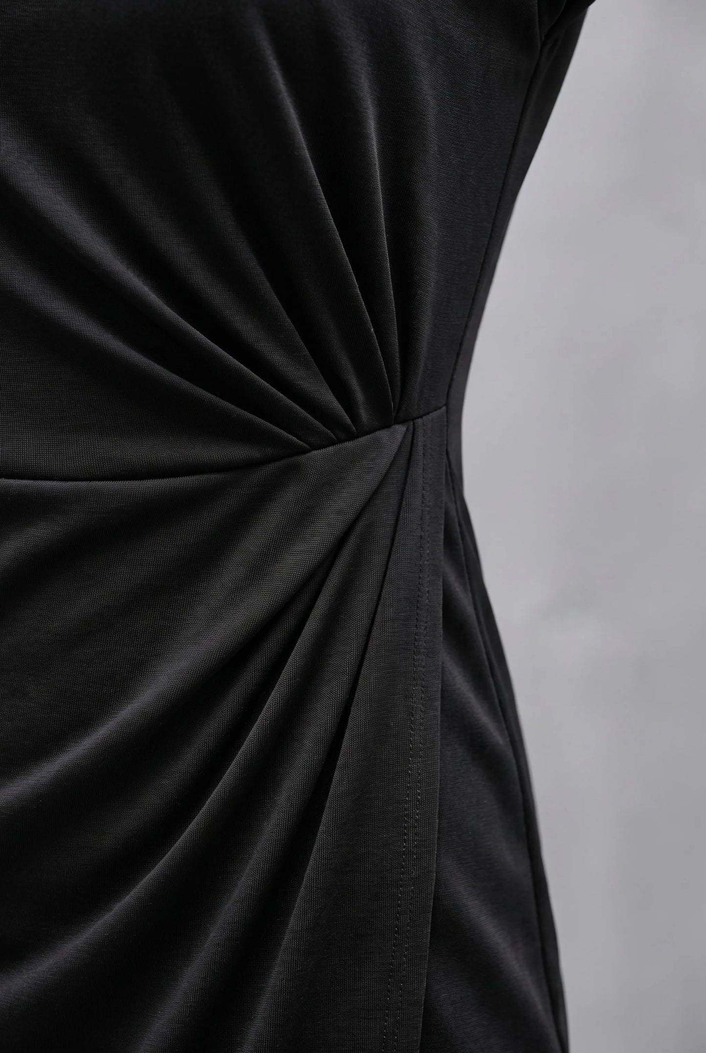 Vintessa | Schlichtes Midikleid Mit Ärmeln