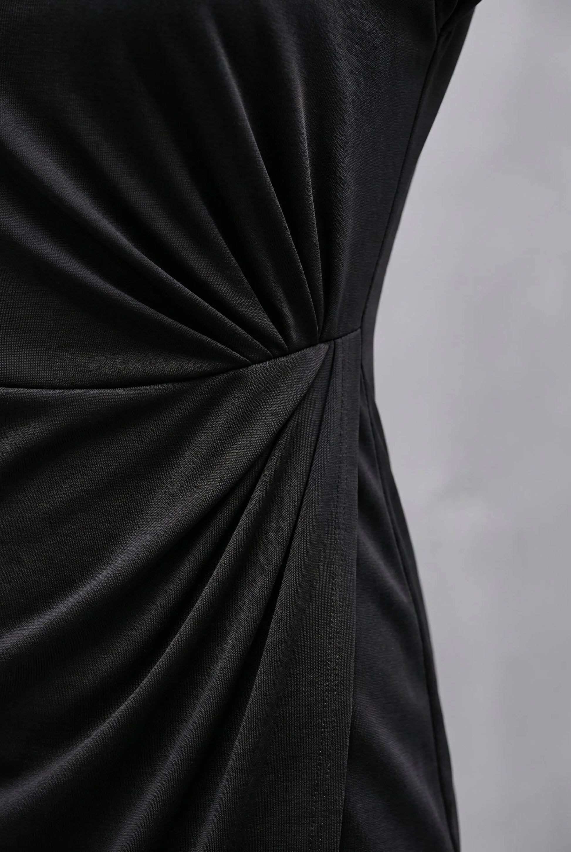 Vintessa | Schlichtes Midikleid Mit Ärmeln