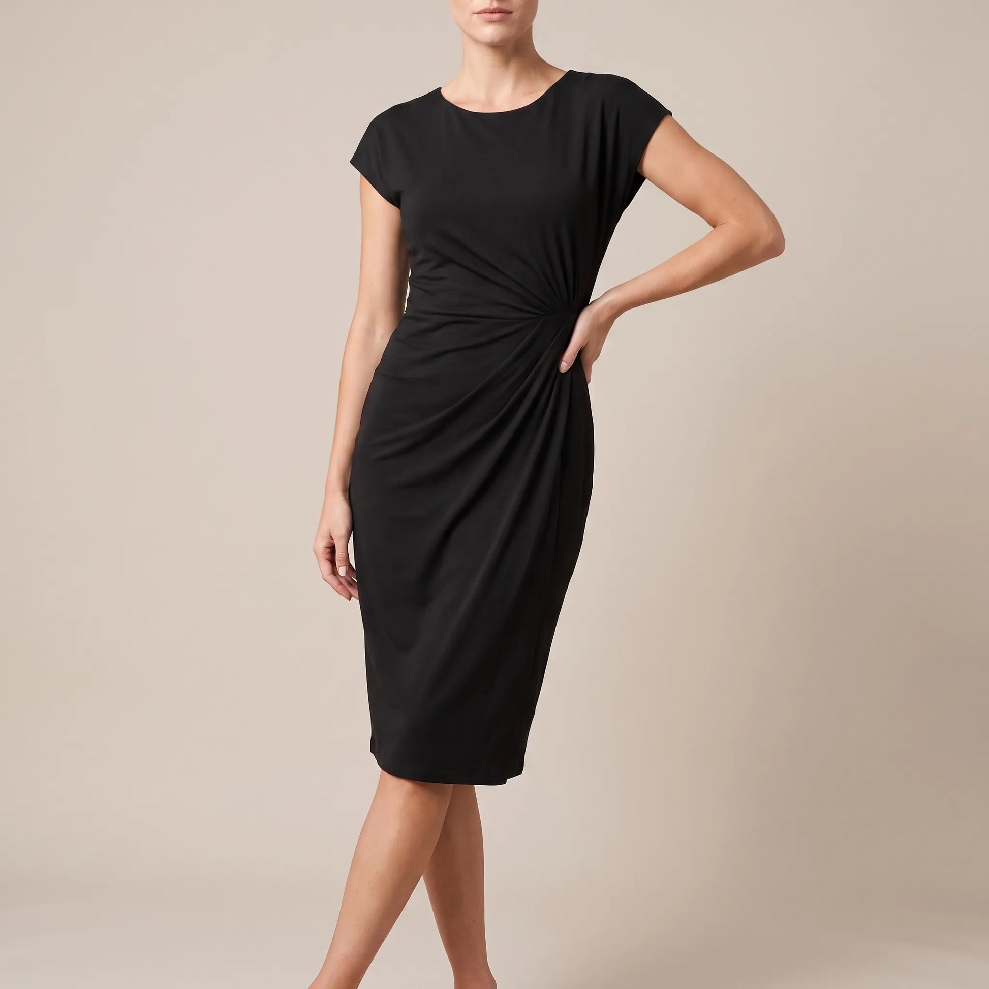 Vintessa | Schlichtes Midikleid Mit Ärmeln