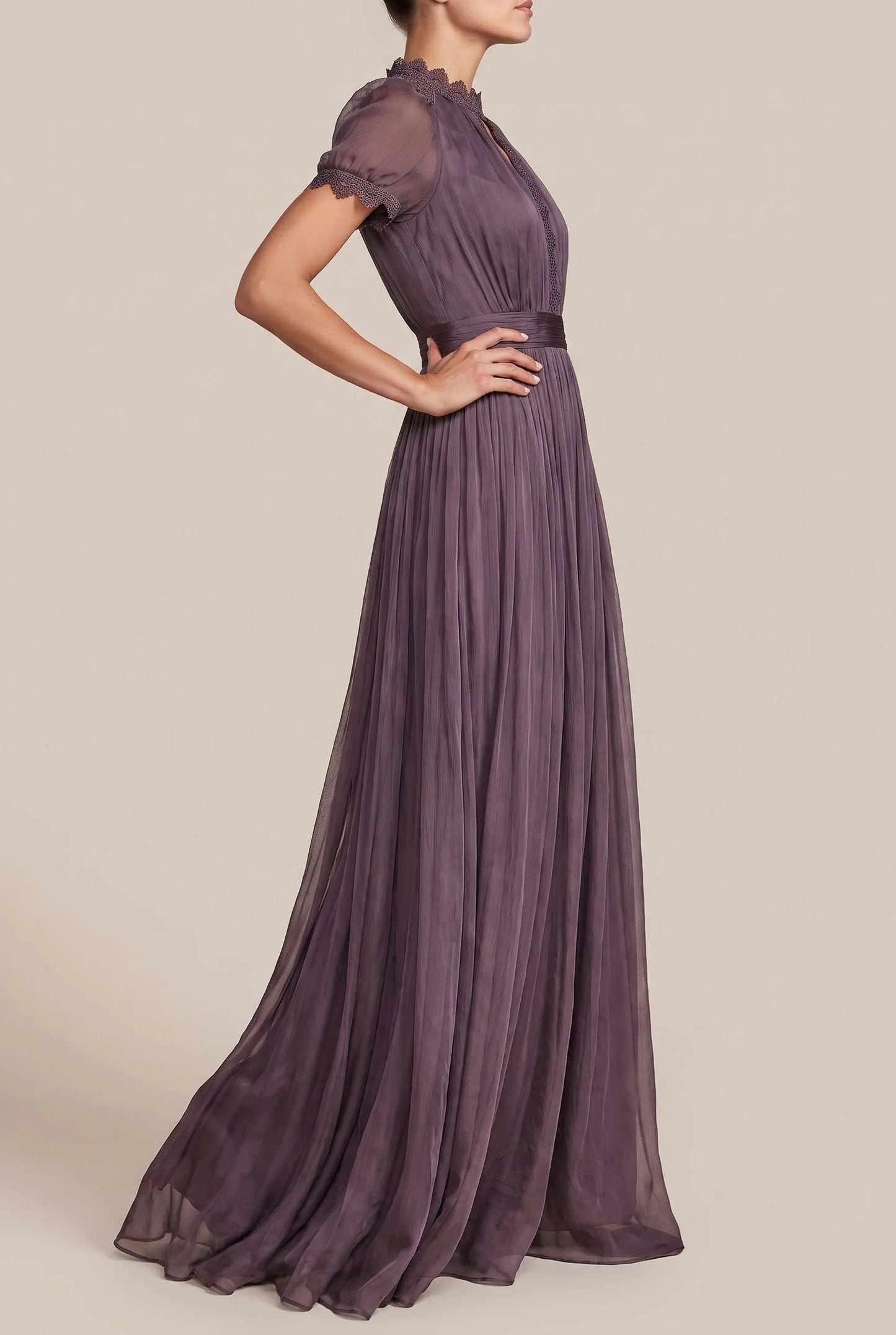 ViolaVibes | Elegantes Langes Sommerkleid
