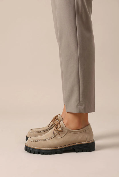 Walkora | Flache Schnürschuhe Für Damen Mit Profilsohle